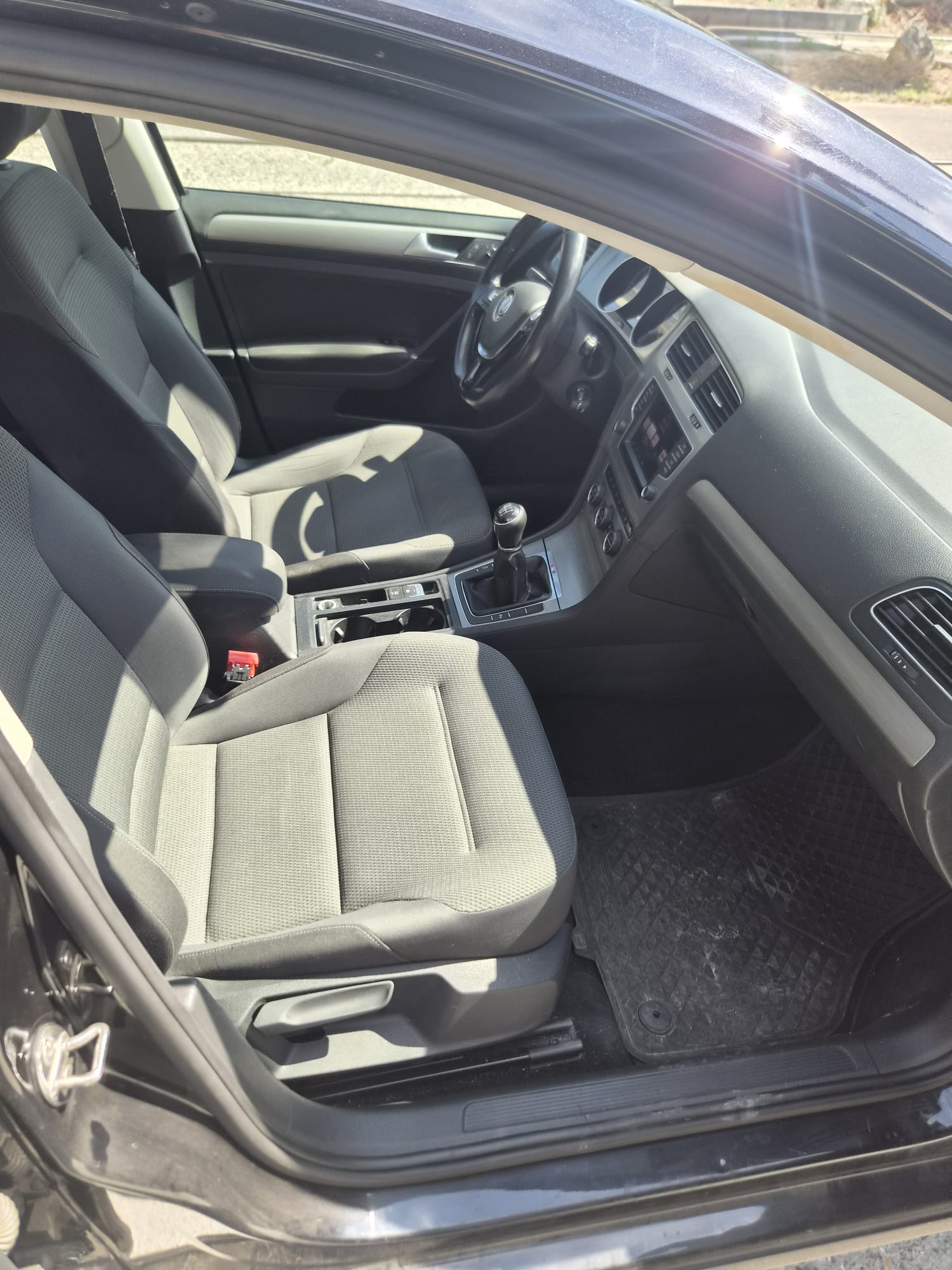 VW Golf 2.0 TDI Highline 4Motion-image-12