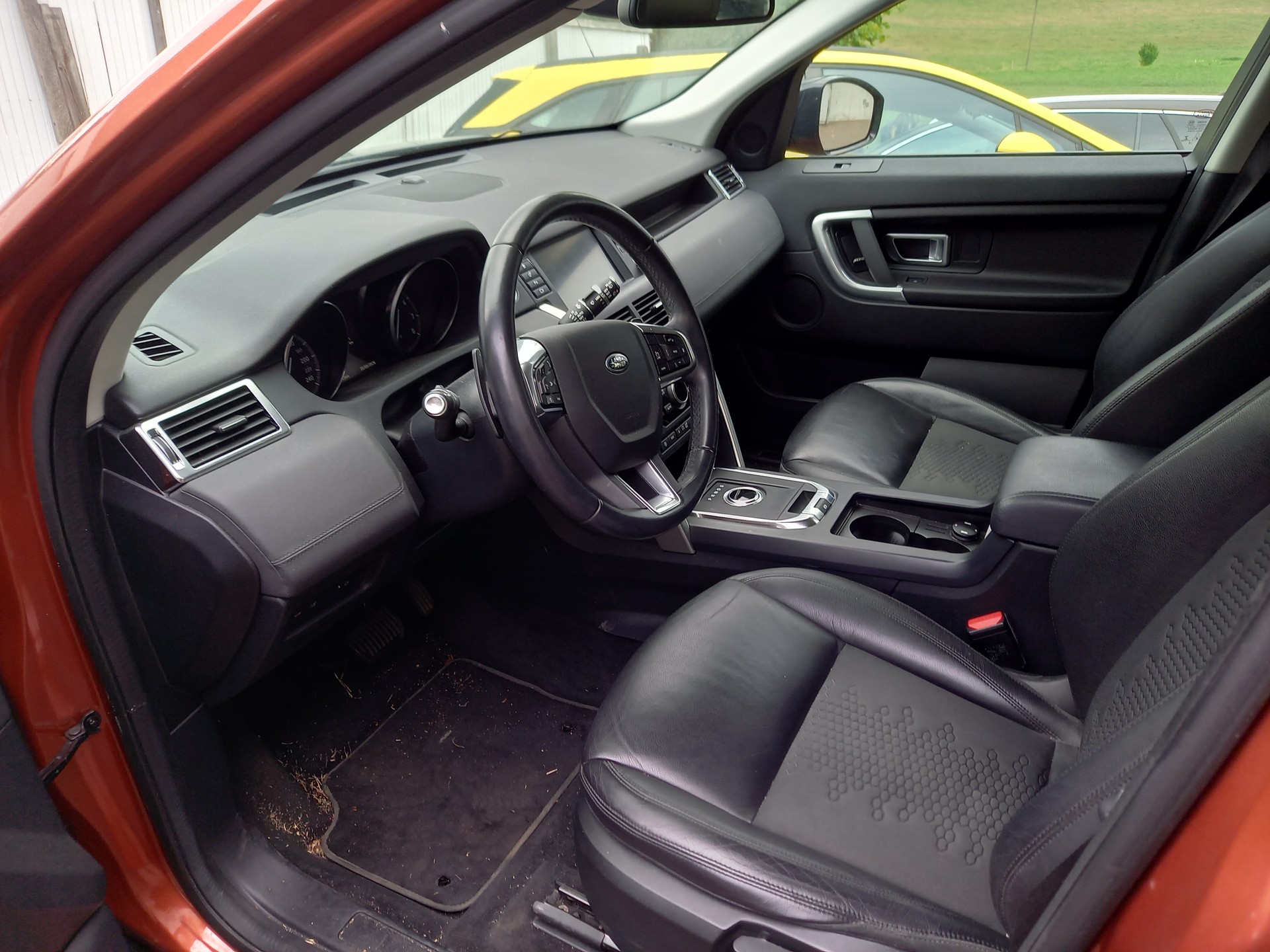 LAND ROVER Discovery Sport 2.0 Si4 HSE AT9-image-4