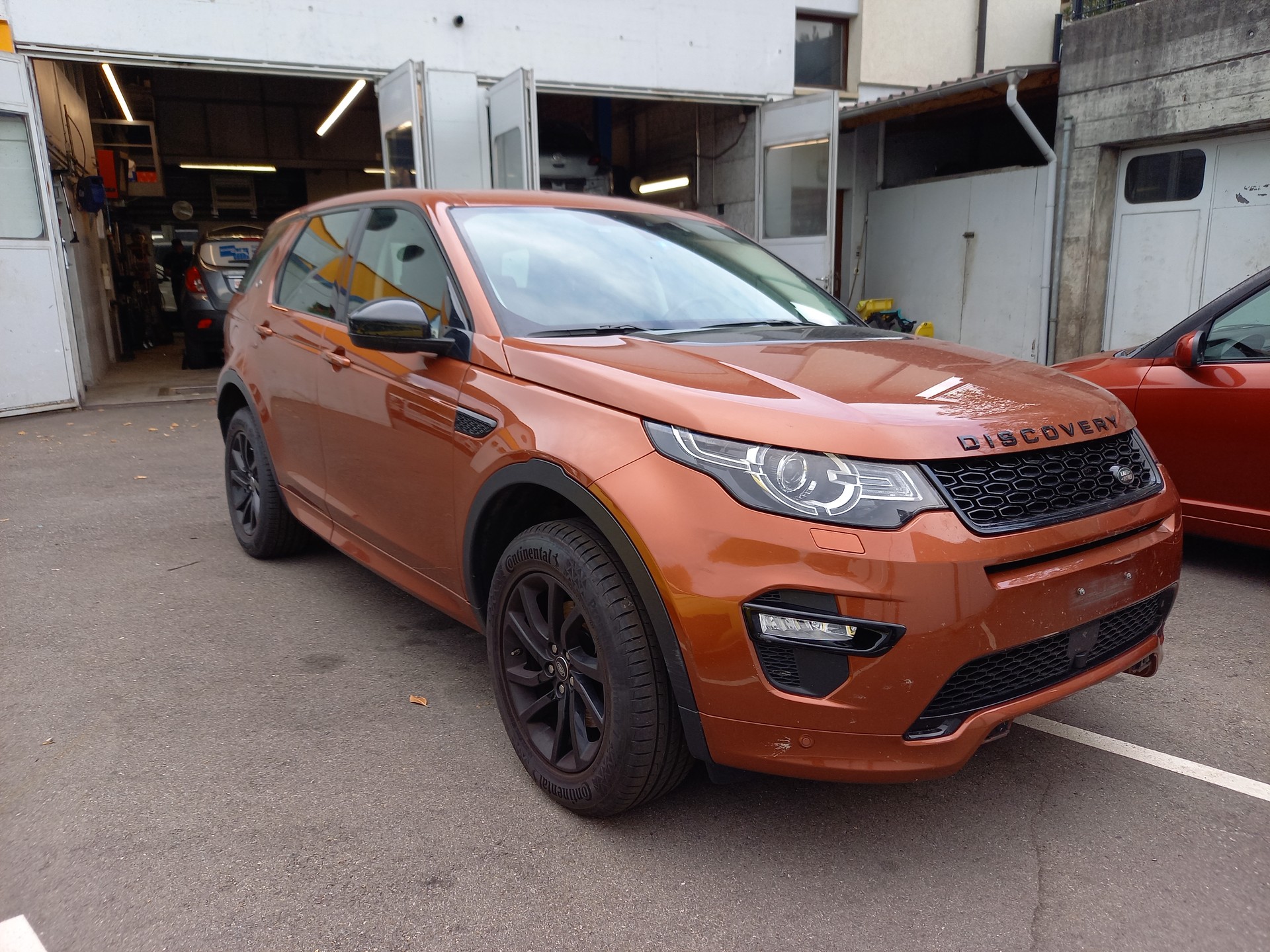 LAND ROVER Discovery Sport 2.0 Si4 HSE AT9-image-0