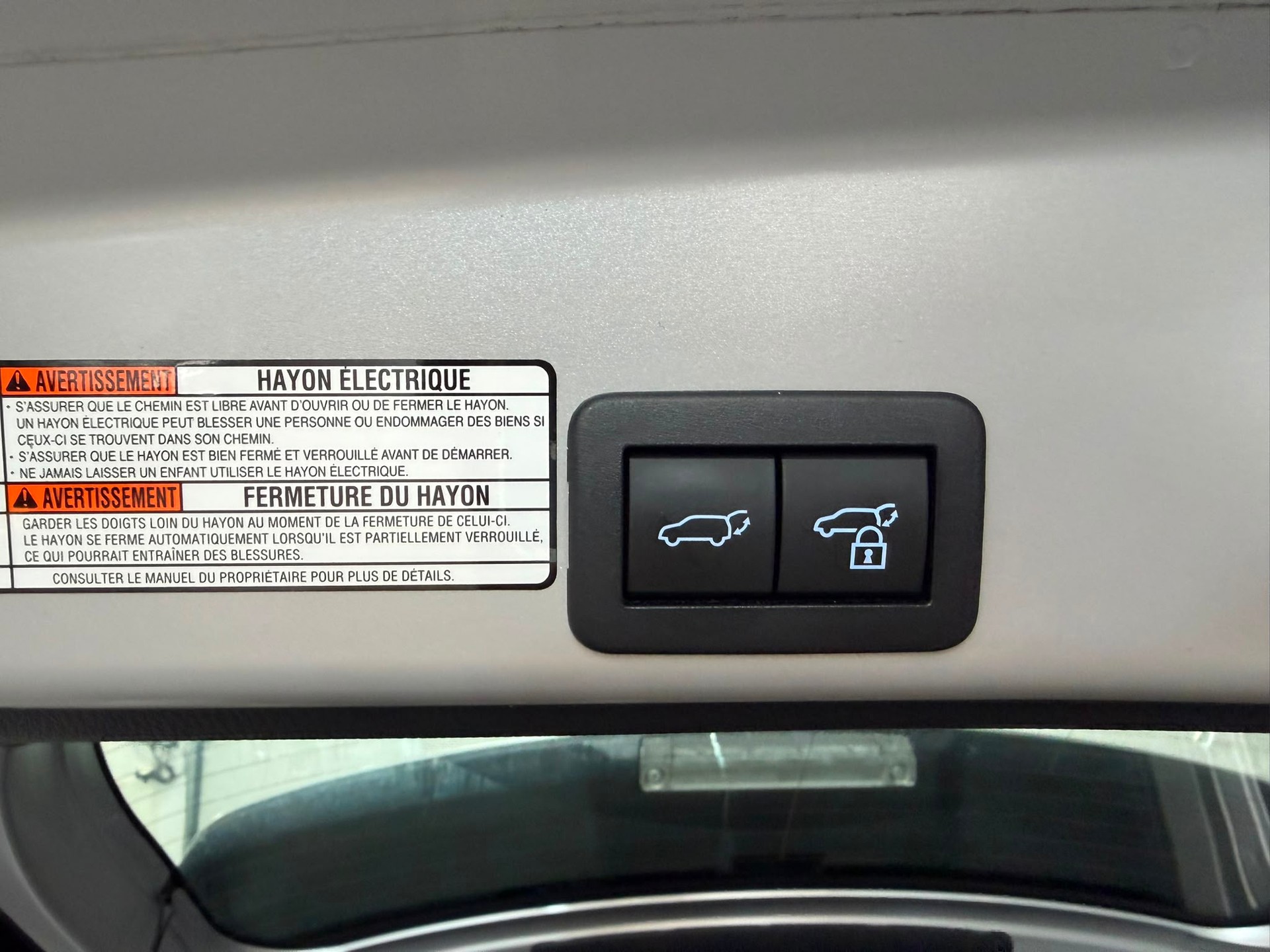 TOYOTA Yaris Cross 1.5 Trend e-CVT AWDi *Caméra de recul*CarPlay*-image-22
