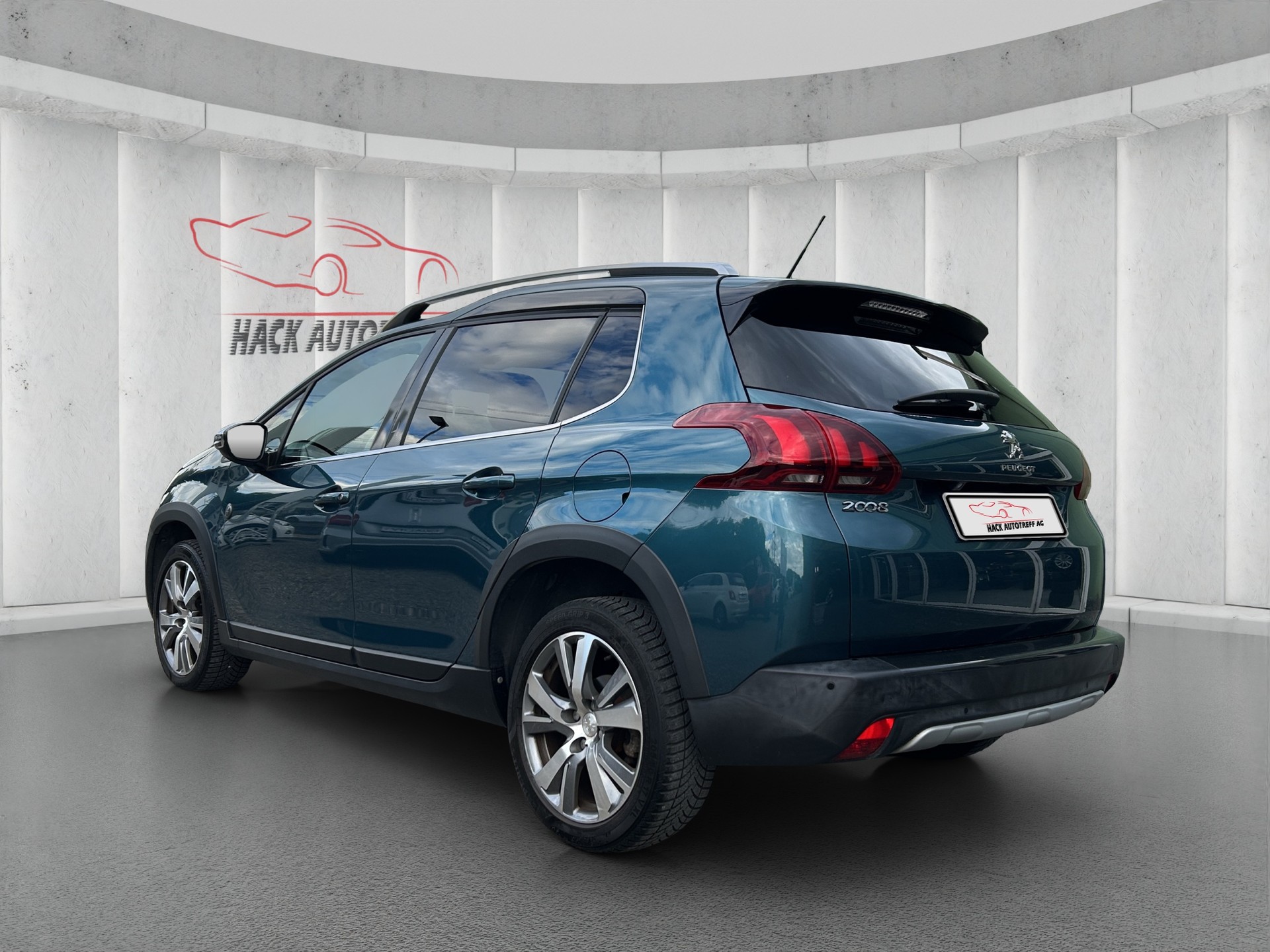 PEUGEOT 2008 1.2 PureTech Crossway EAT6-image-3