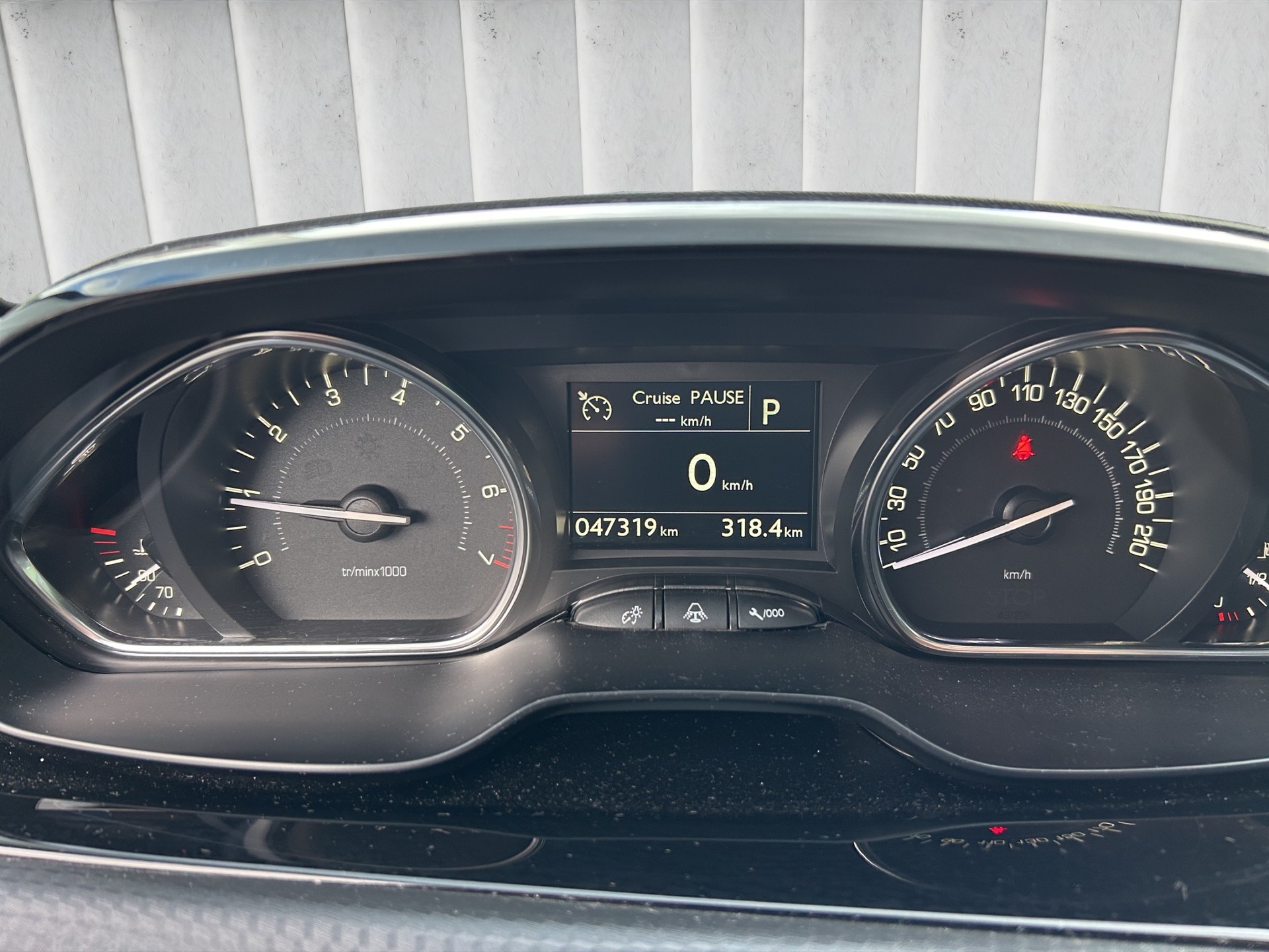 PEUGEOT 2008 1.2 PureTech Crossway EAT6-image-13