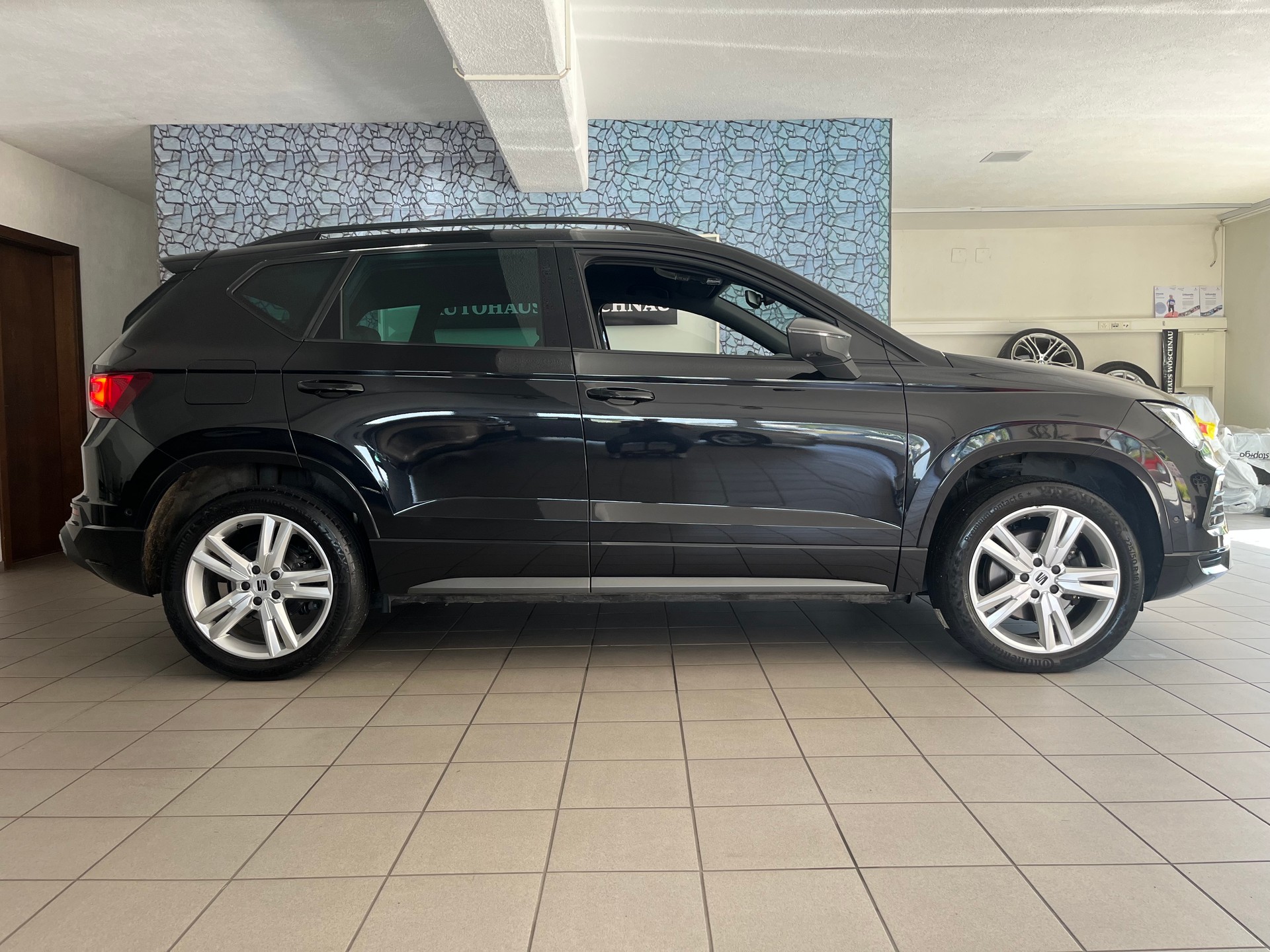 SEAT Ateca 2.0 TSI Hola FR 4Drive DSG-image-1