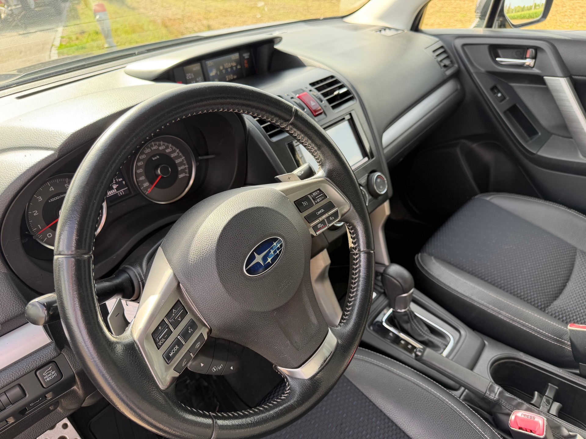 SUBARU Forester 2.0XT Sport Lineartronic-image-17