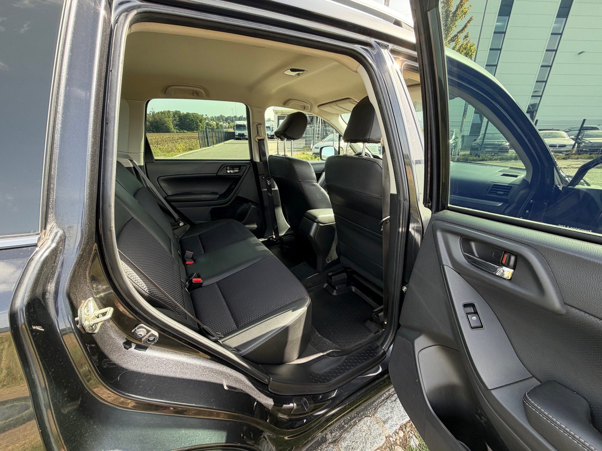 SUBARU Forester 2.0XT Sport Lineartronic-image-22