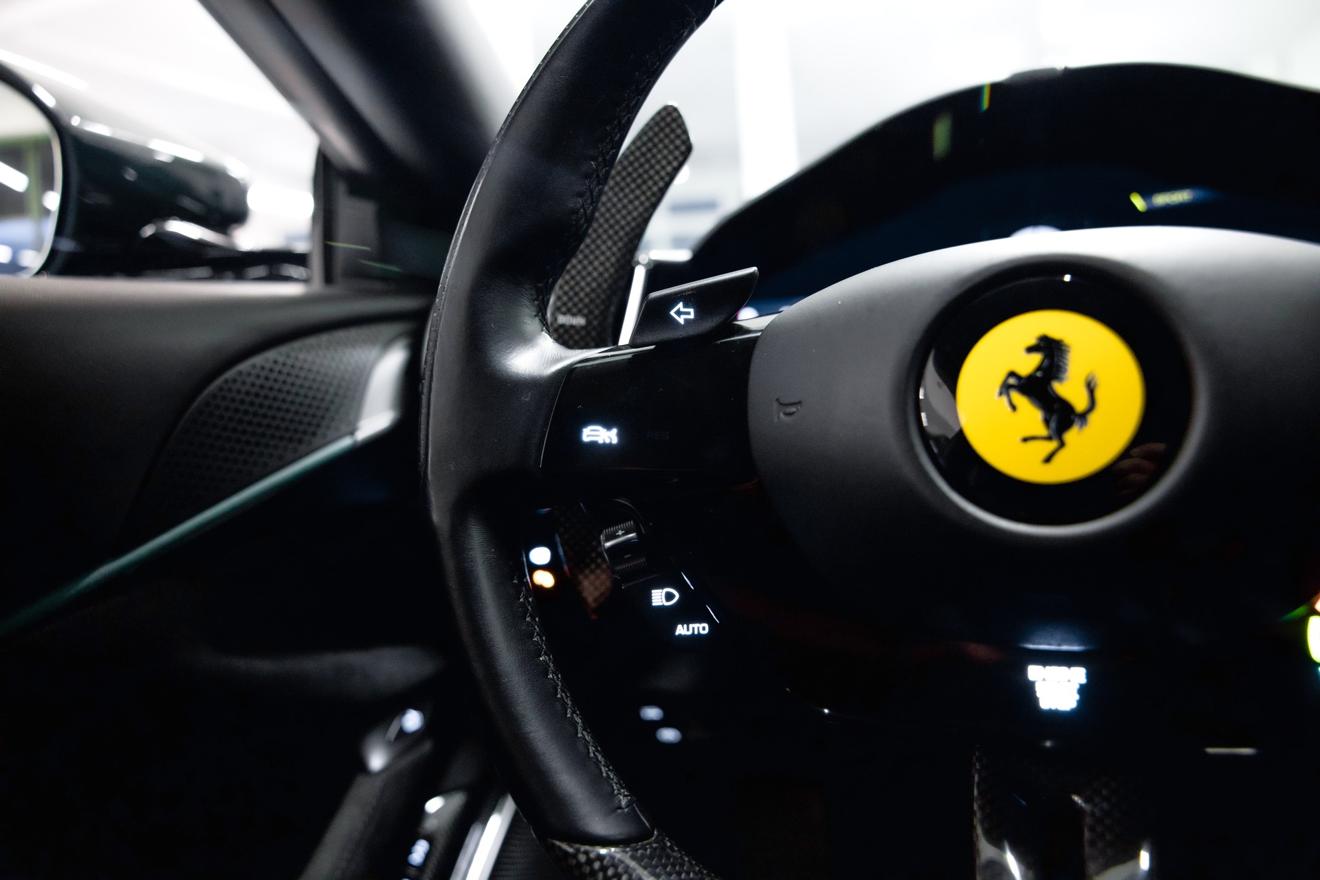 FERRARI Roma 3.9 V8 T Werksgarantie Ferrari bis Juli 2028-image-26