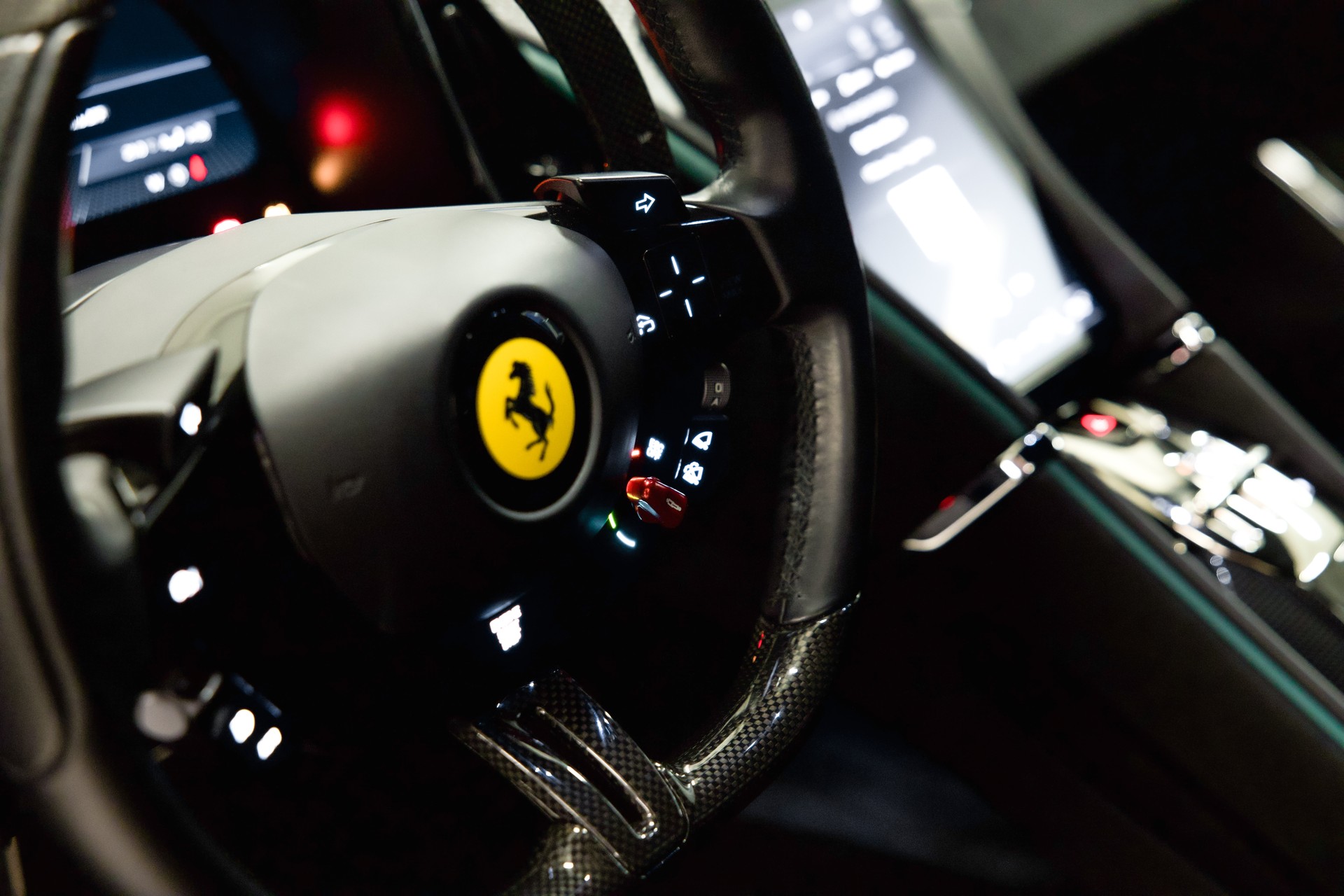 FERRARI Roma 3.9 V8 T Werksgarantie Ferrari bis Juli 2028-image-25
