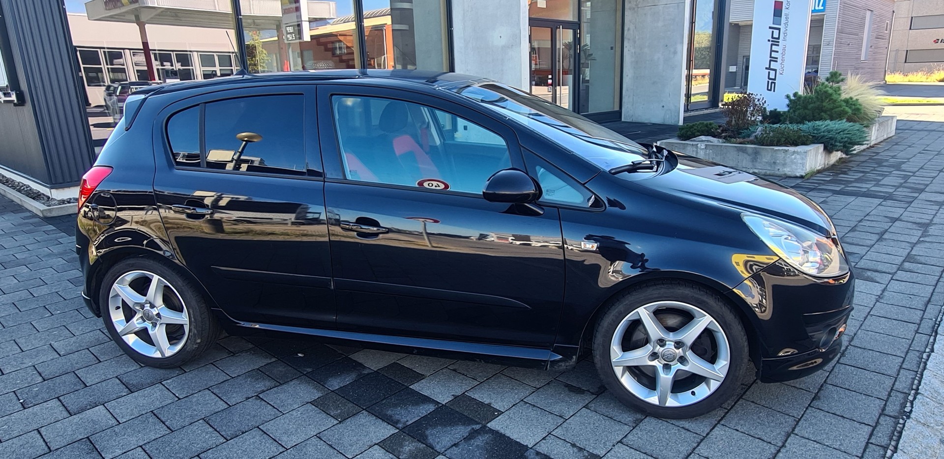 OPEL Corsa 1.6 Turbo GSi-image-2