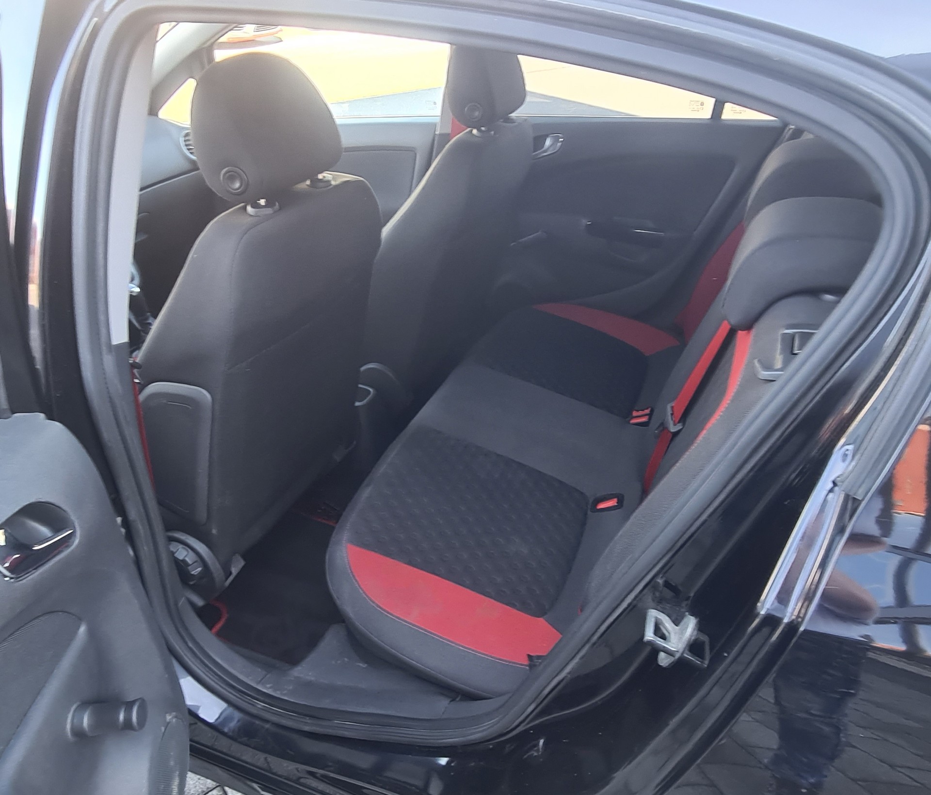 OPEL Corsa 1.6 Turbo GSi-image-11