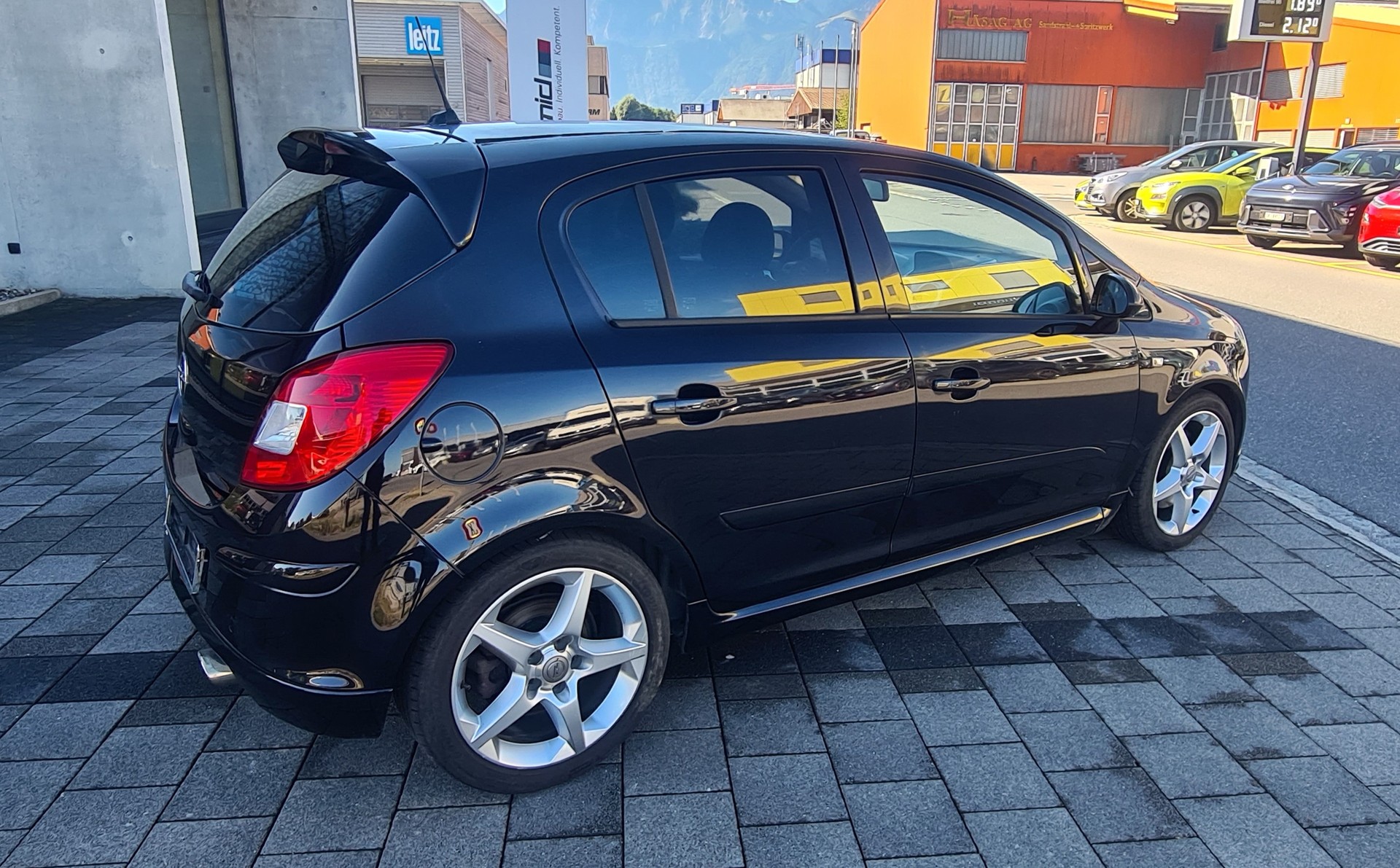 OPEL Corsa 1.6 Turbo GSi-image-3
