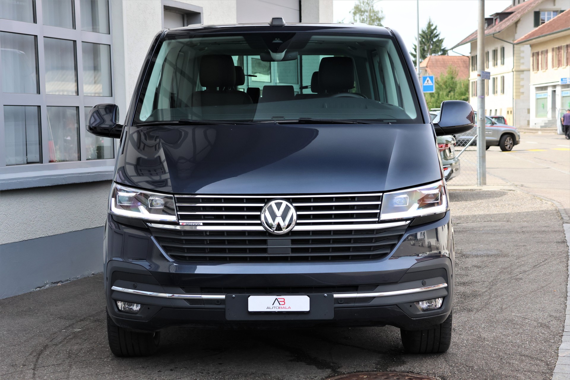 VW T6.1 Multivan 2.0 Bi-TDI Highline 4Motion DSG + 2.5T AHK-showroom-element-1
