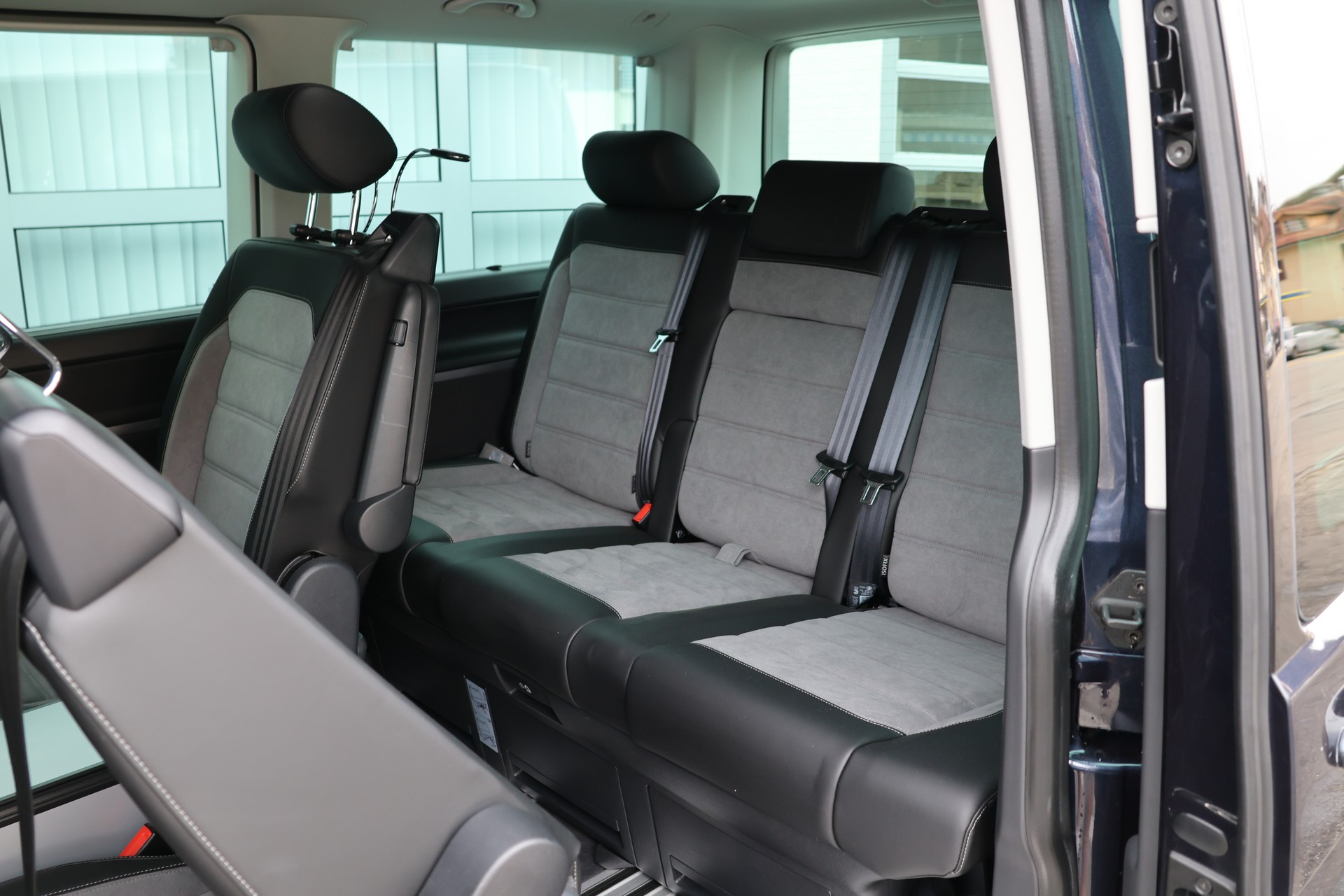 VW T6.1 Multivan 2.0 Bi-TDI Highline 4Motion DSG + 2.5T AHK-image-13