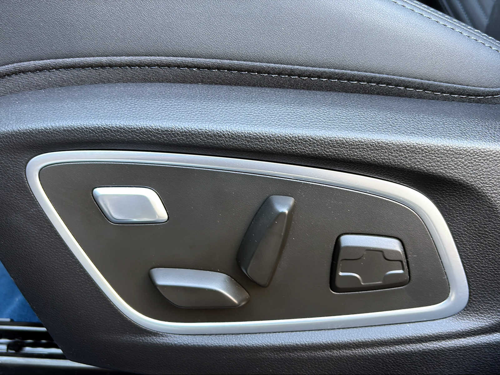 RENAULT Rafale 1.2 E-Tech Plug-in Hybrid 300 4x4 Esprit Alpine-image-13