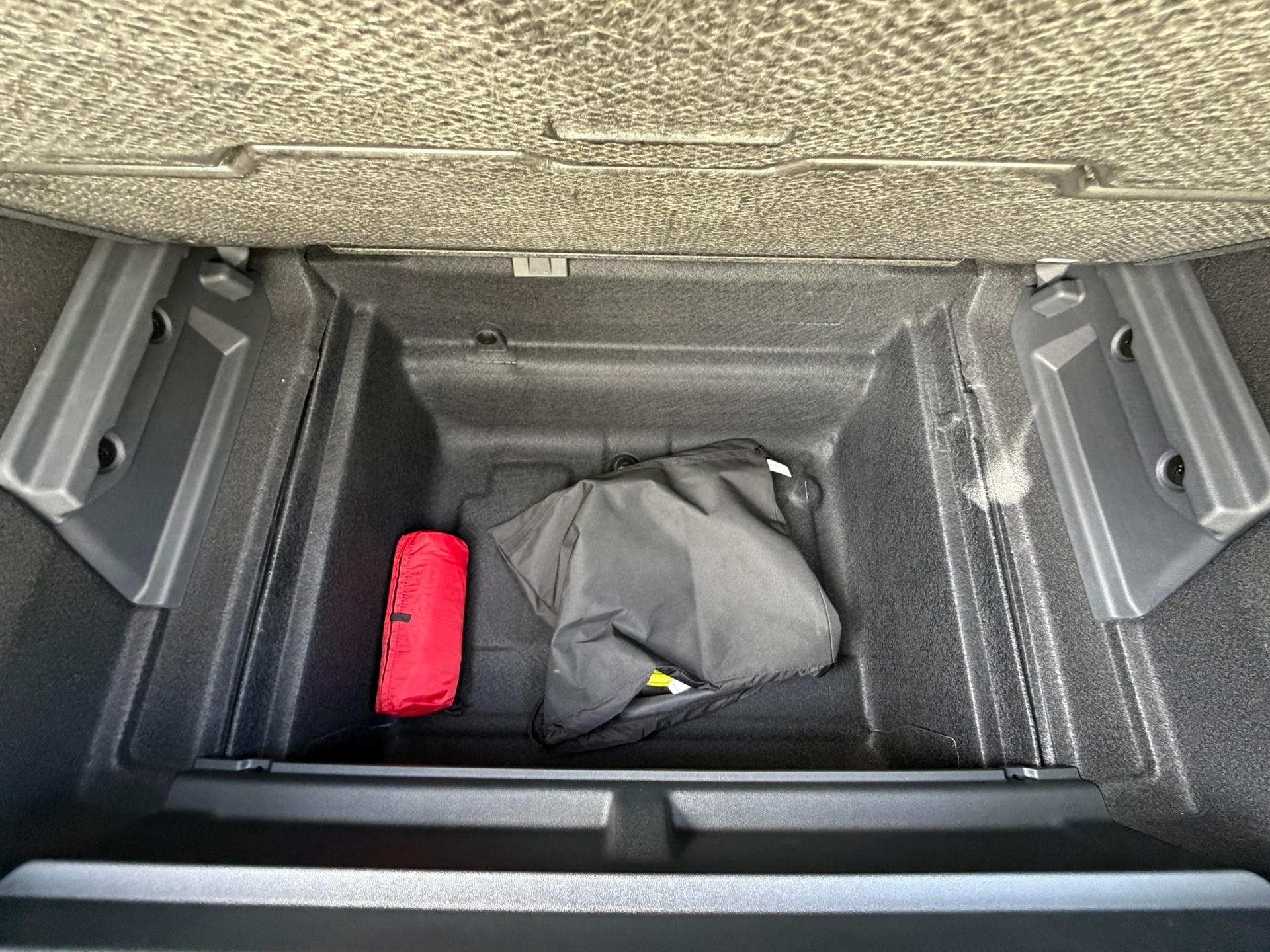 VW ID.Polo 52 kWh Life Edition One-image-30