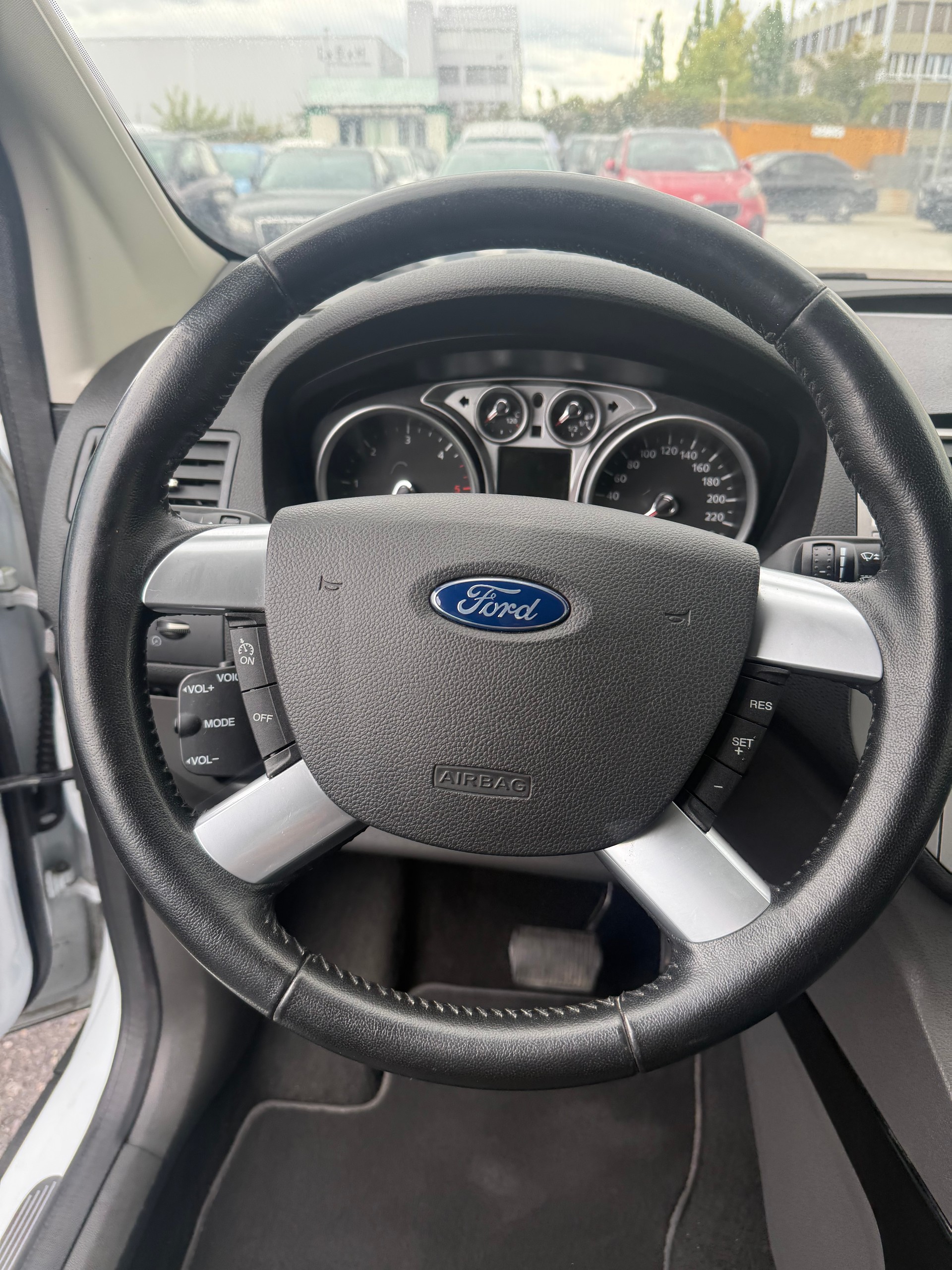 FORD Kuga 2.0 TDCi Titanium 4WD PowerShift-image-11