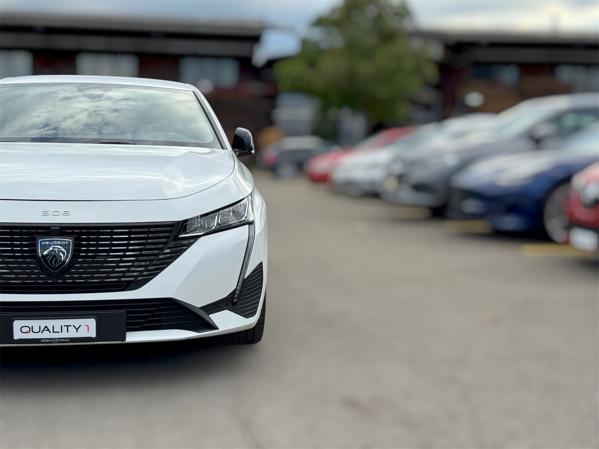 PEUGEOT 308 SW 1.5 BlueHDI Allure Pack EAT8-image-15