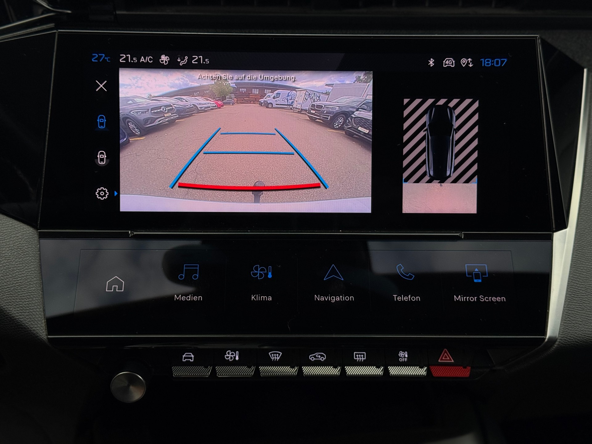 PEUGEOT 308 SW 1.5 BlueHDI Allure Pack EAT8-image-13