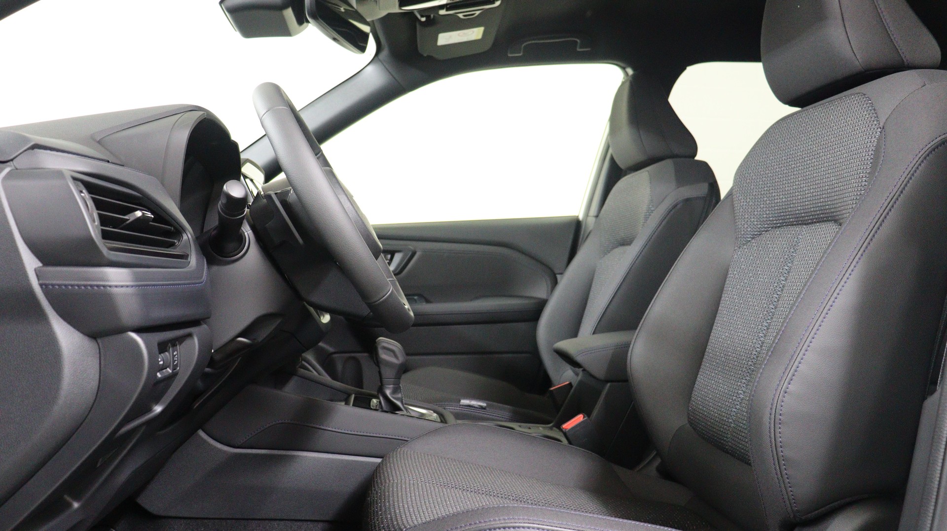 SUBARU Forester Station 2.0i e-Boxer Swiss Plus-image-2