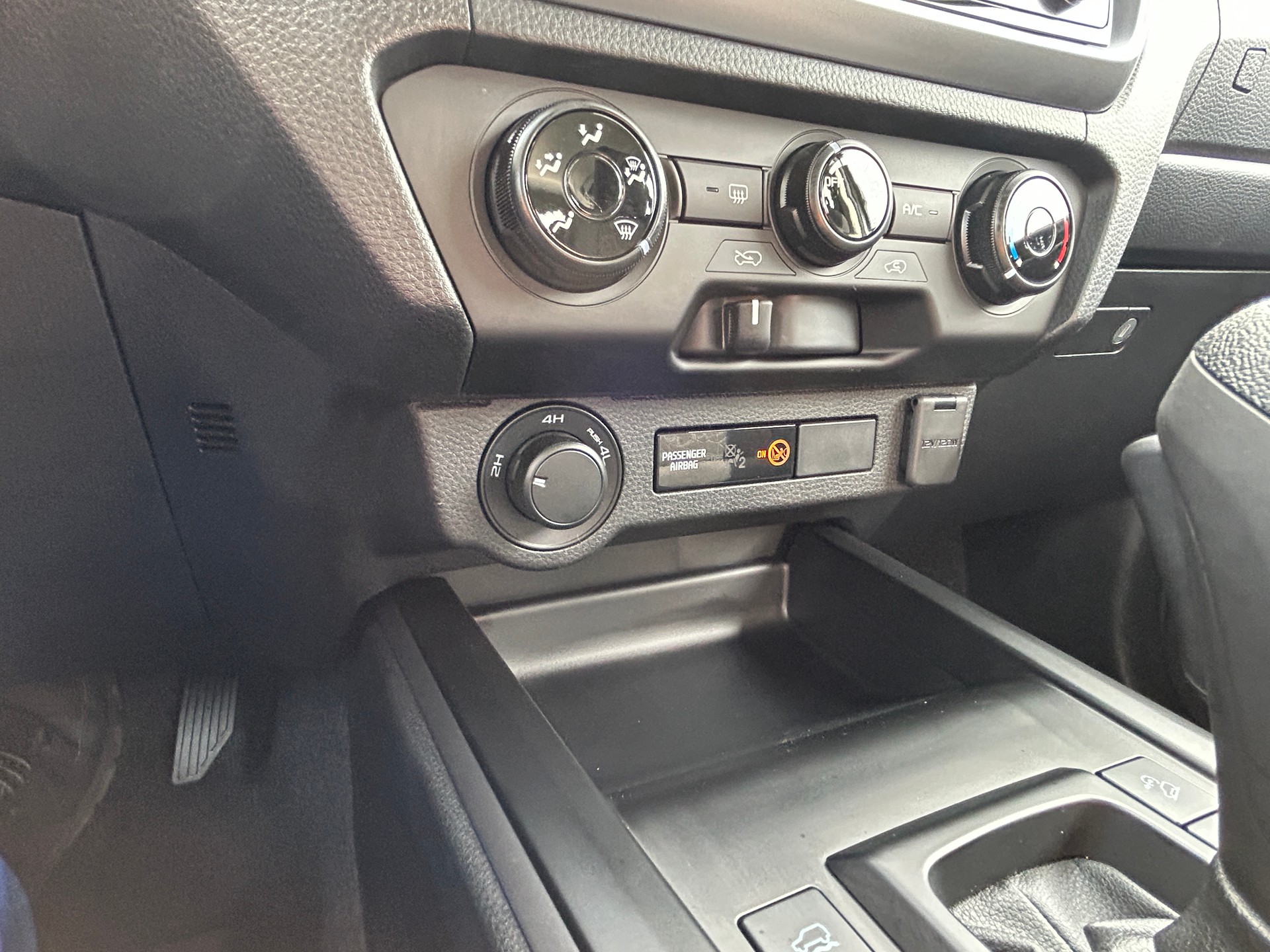 ISUZU D-MAX 1.9 CrewCab N60BB+ 4x4-image-9