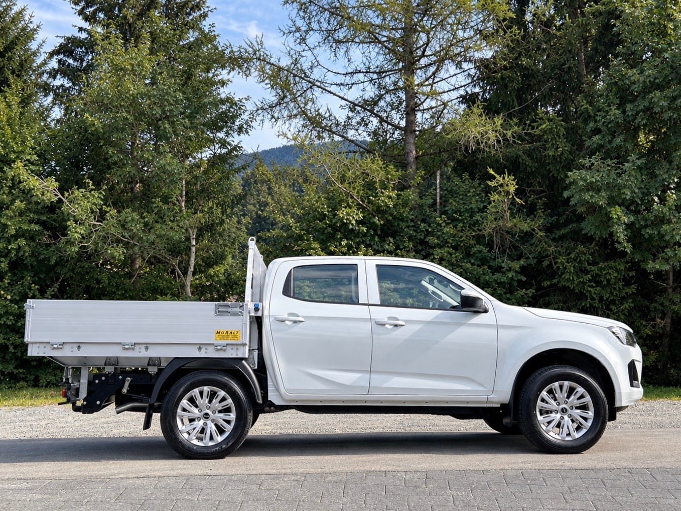 ISUZU D-MAX 1.9 CrewCab N60BB+ 4x4-image-2