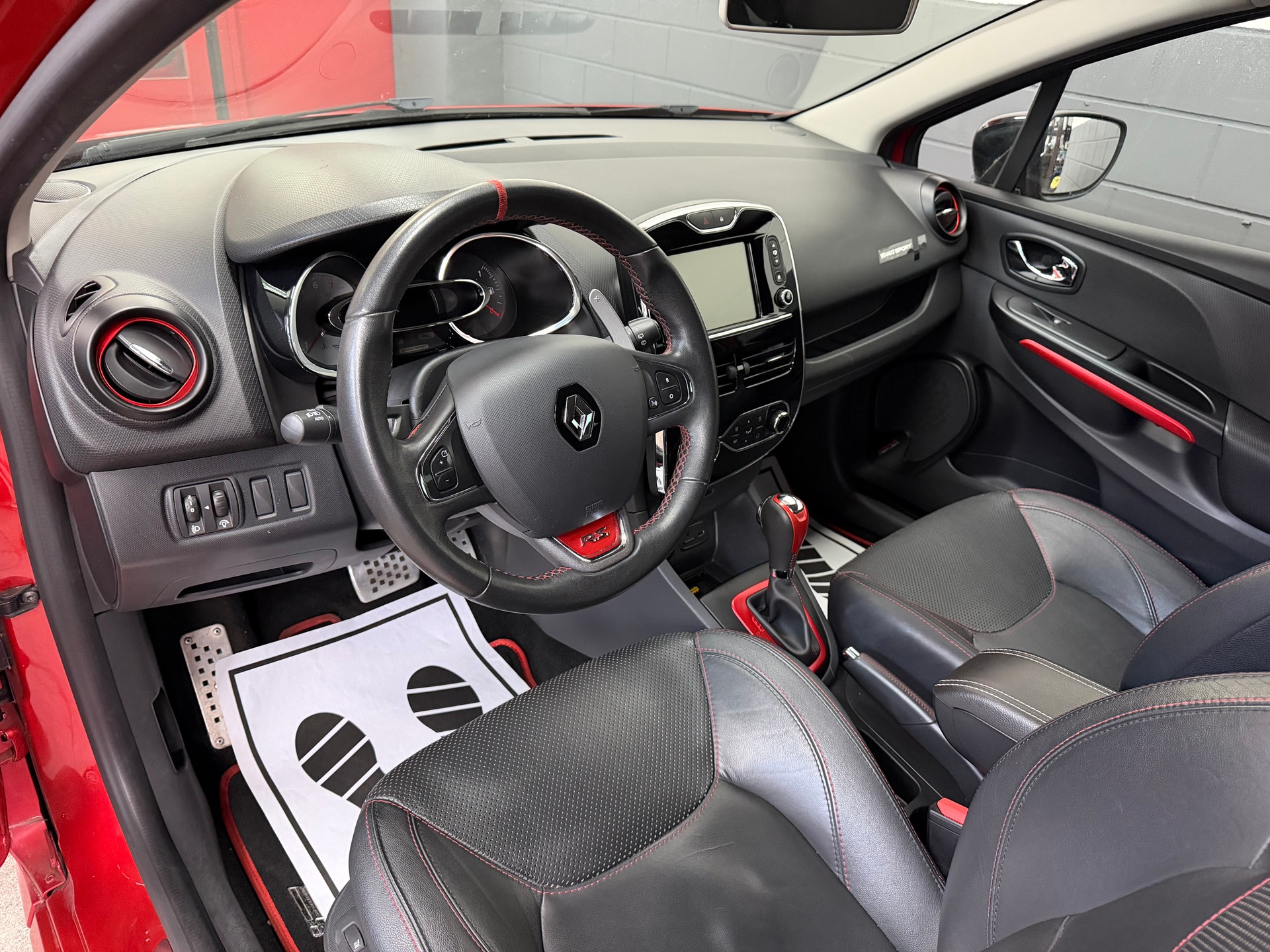 RENAULT Clio 1.6 T RS 200 EDC //NEU AB MFK!-image-9