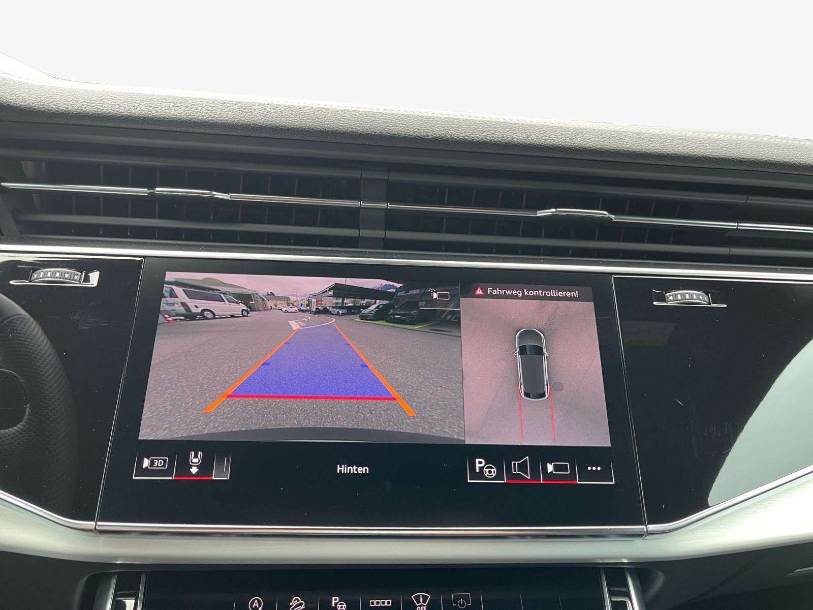 AUDI Q8 SUV TDI quattro 210 kW tiptronic-image-15