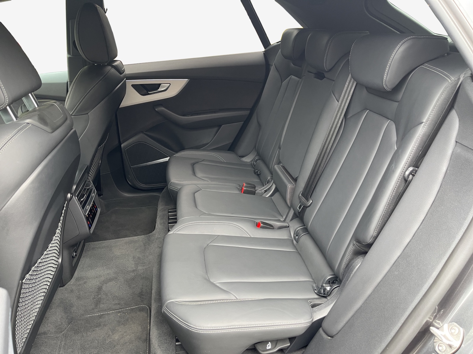 AUDI Q8 SUV TDI quattro 210 kW tiptronic-image-11