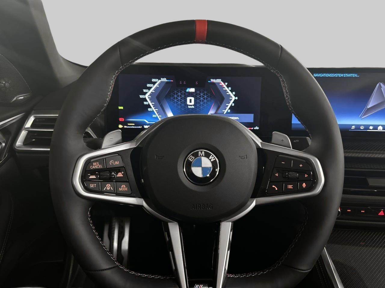 BMW M440i xDrive Cabrio-image-14