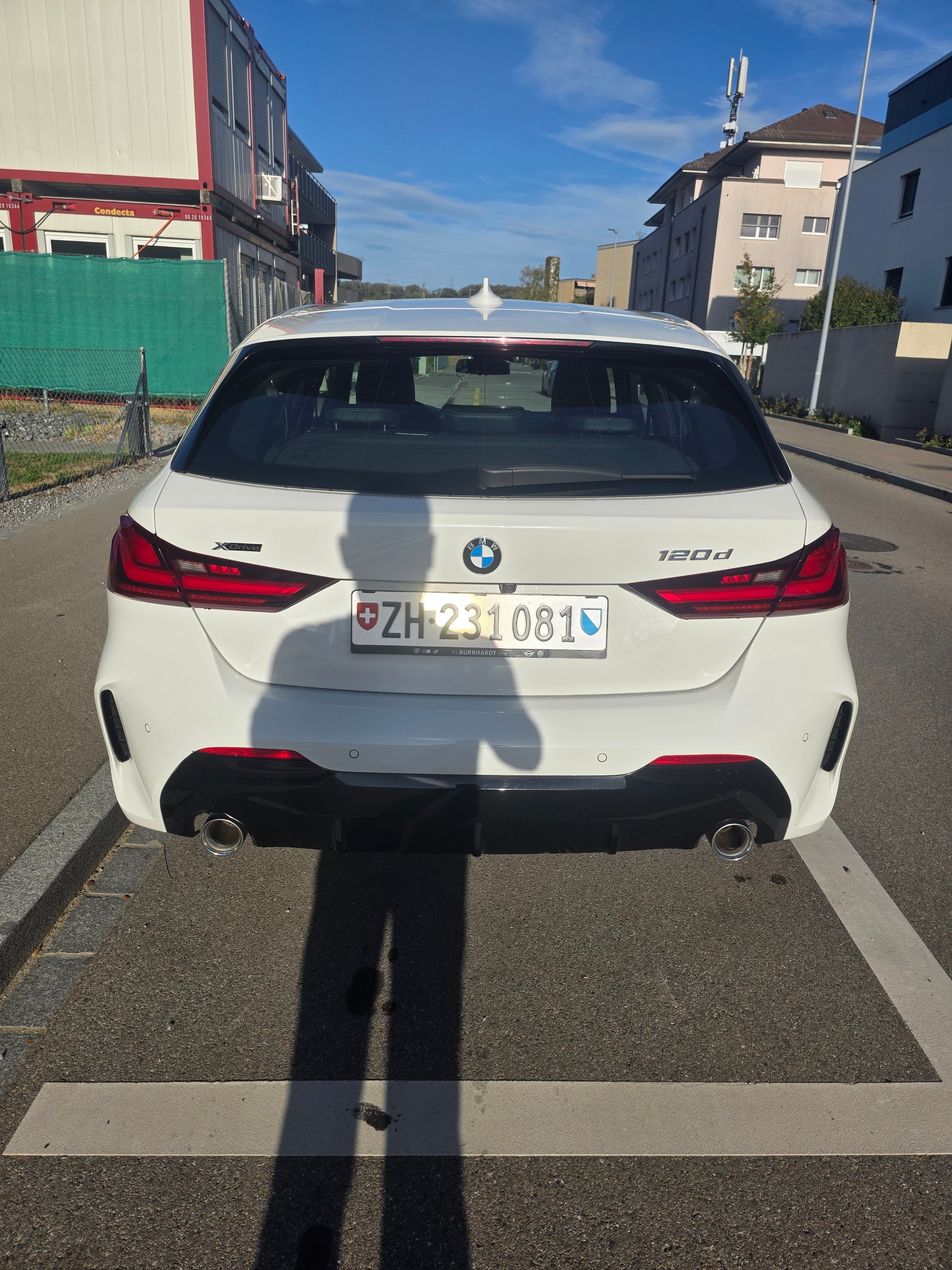 BMW 120d xDrive-image-1