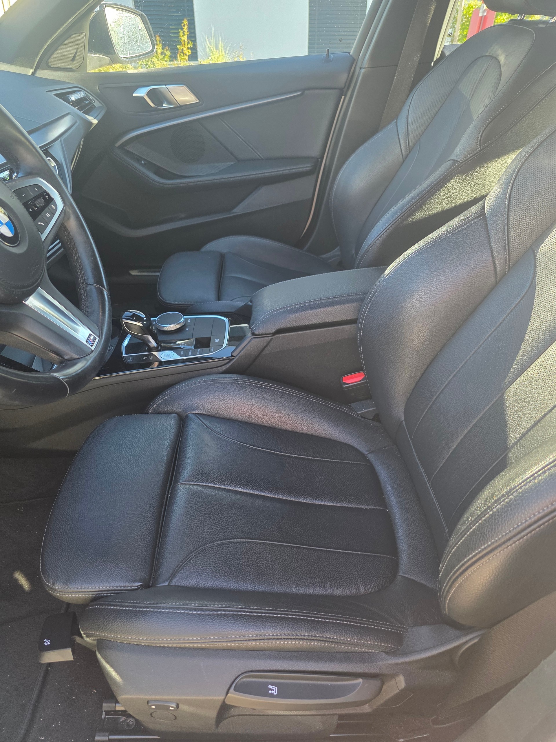 BMW 120d xDrive-image-5