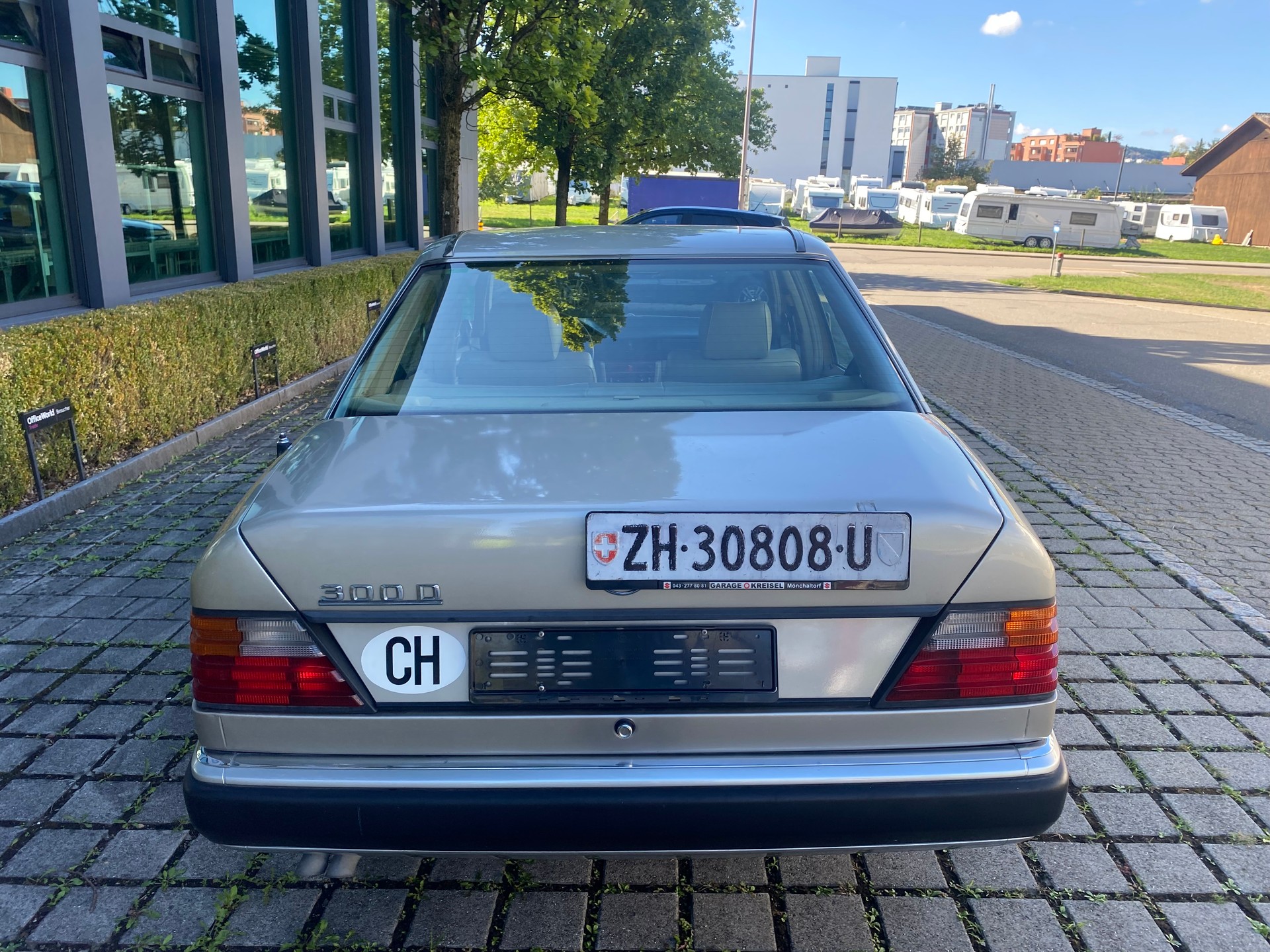 MERCEDES-BENZ 300 D Automatic-image-5