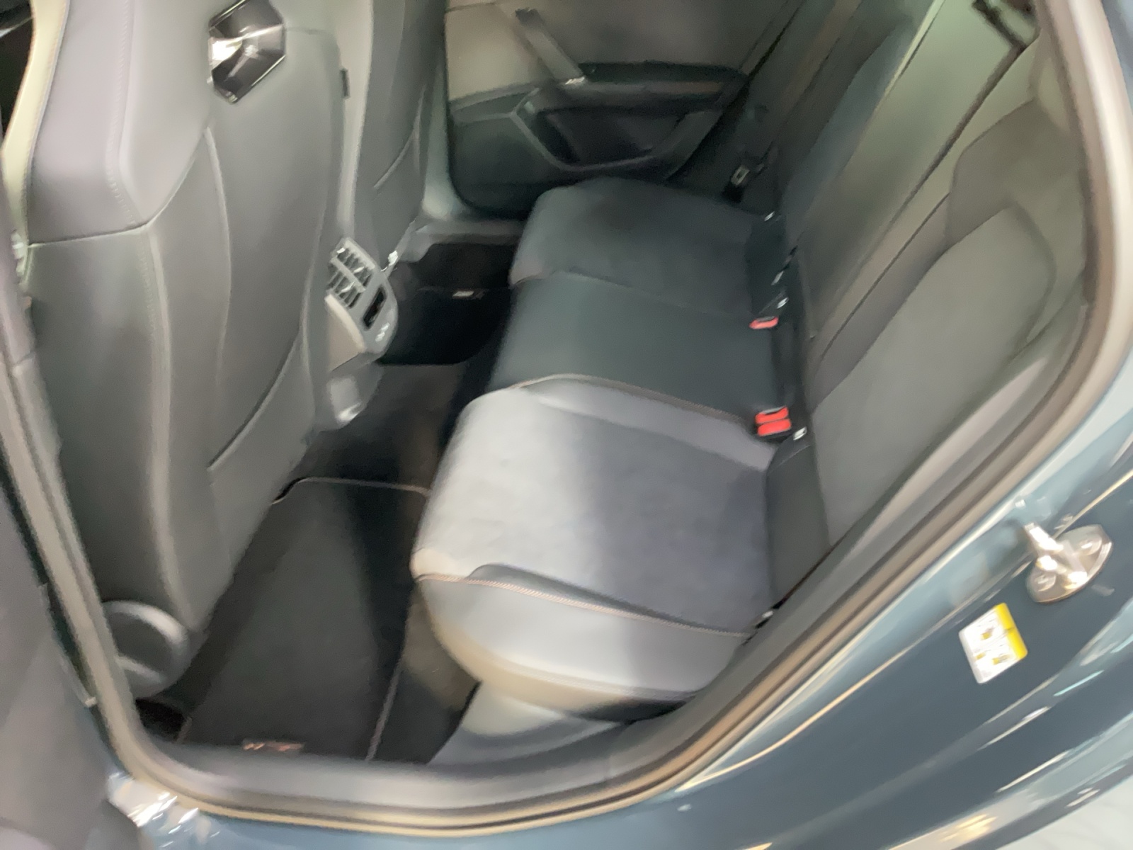 CUPRA LEON ST 1.5 eTSI DSG-image-9
