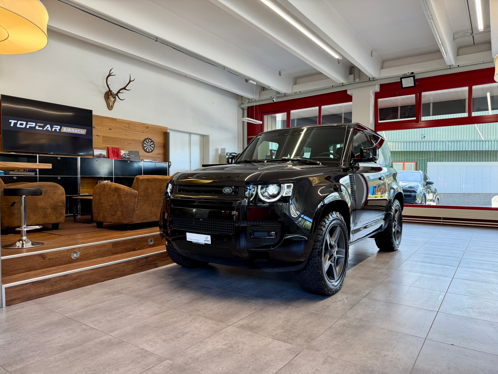 LAND ROVER Defender 90 3.0D I6 200 X-Dynamic SE AT8-image-1
