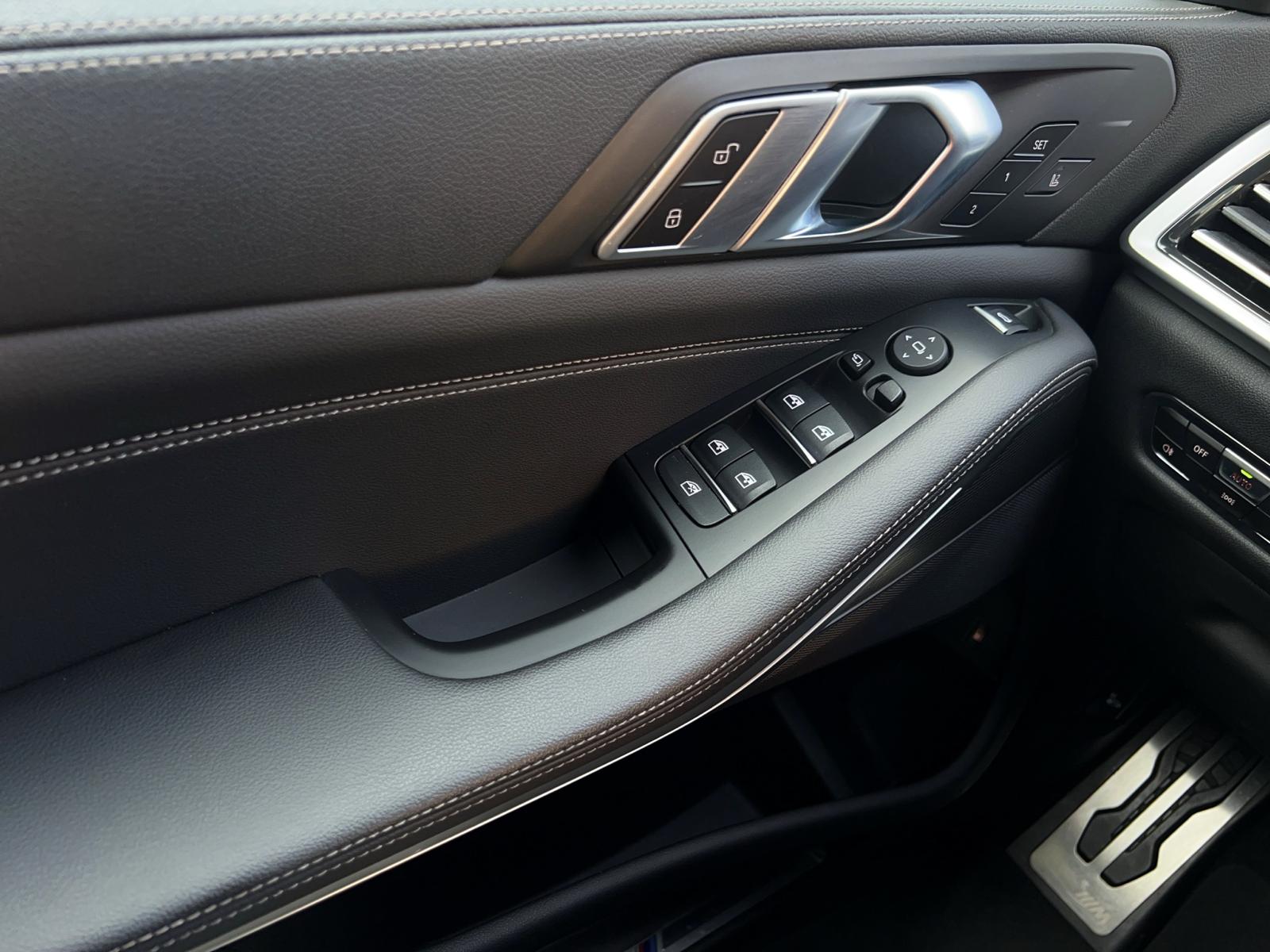 BMW X5 xDrive45e M Sport Steptronic-image-23