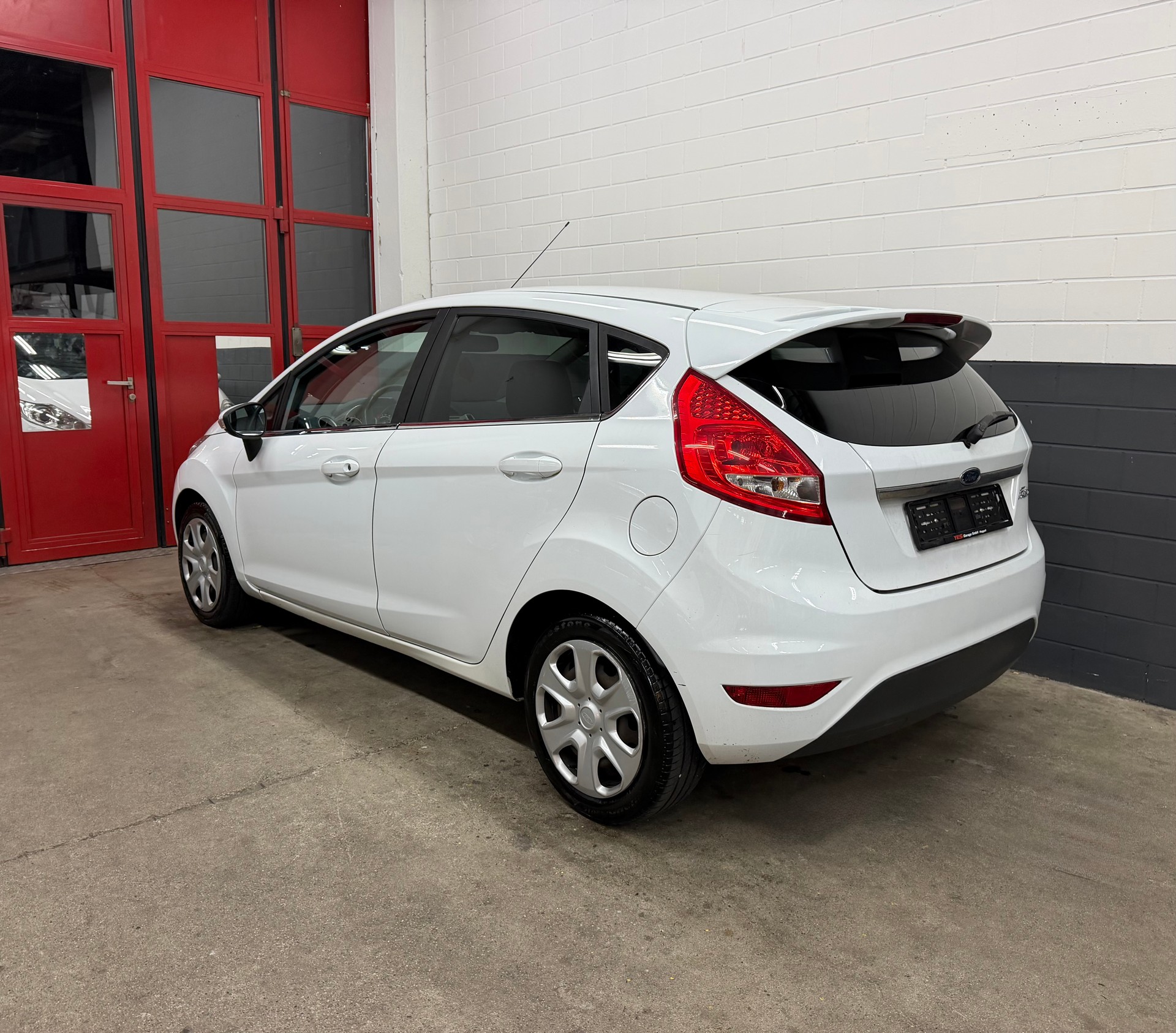 FORD Fiesta 1.4 16V Colourline //NEU AB MFK-image-4