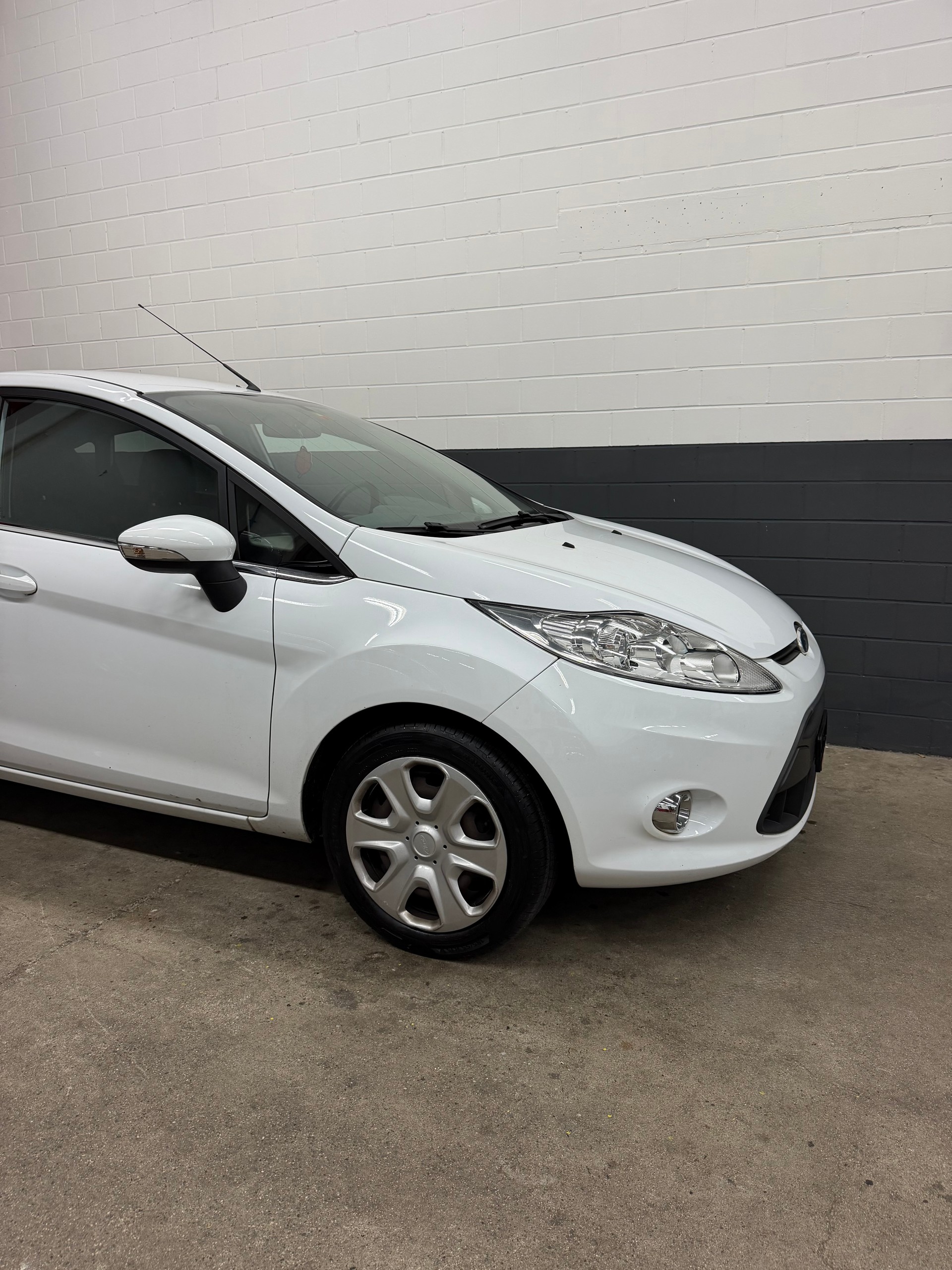 FORD Fiesta 1.4 16V Colourline //NEU AB MFK-image-2