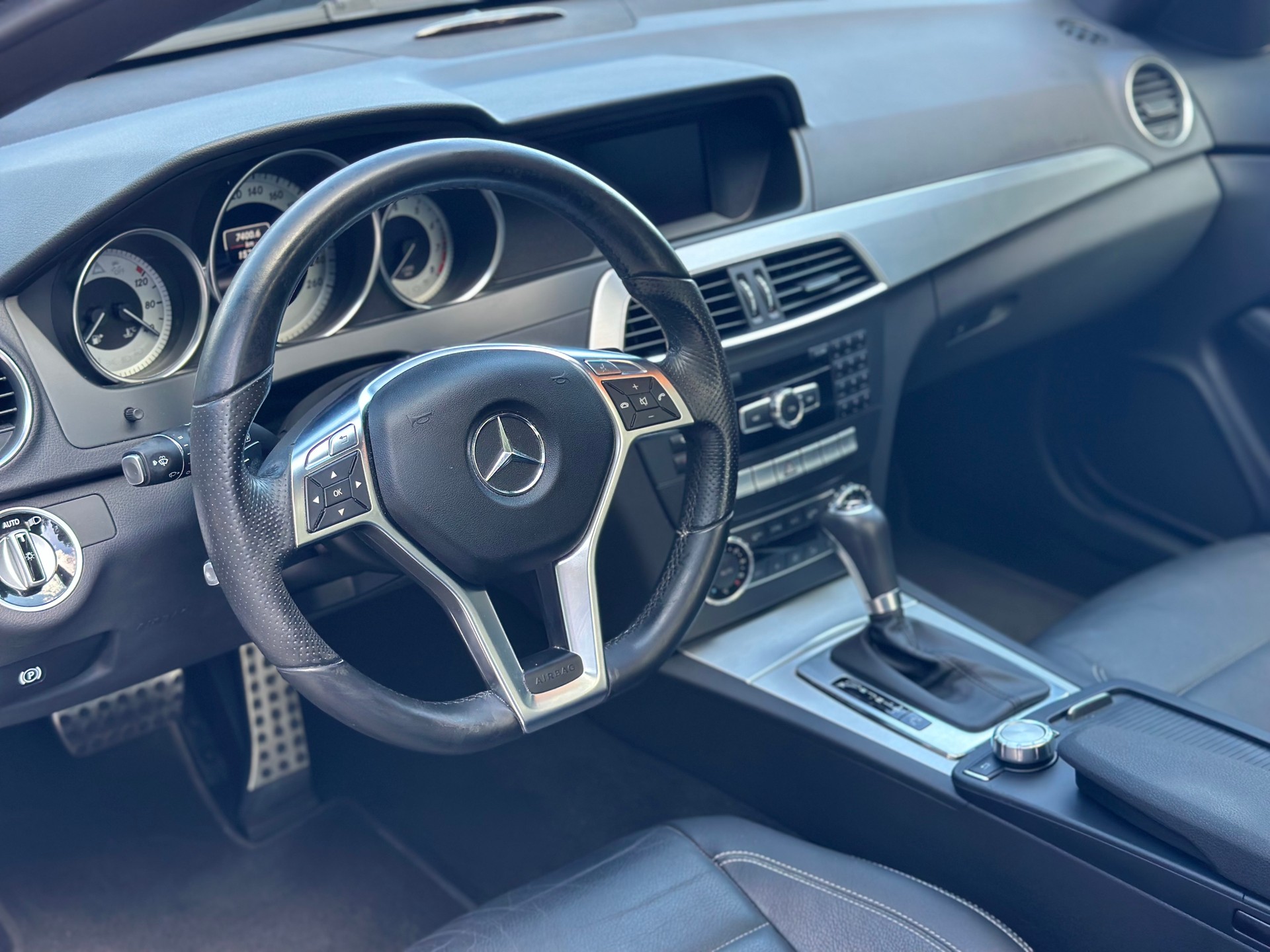 MERCEDES-BENZ C 180 Coupé 7G-Tronic-image-7