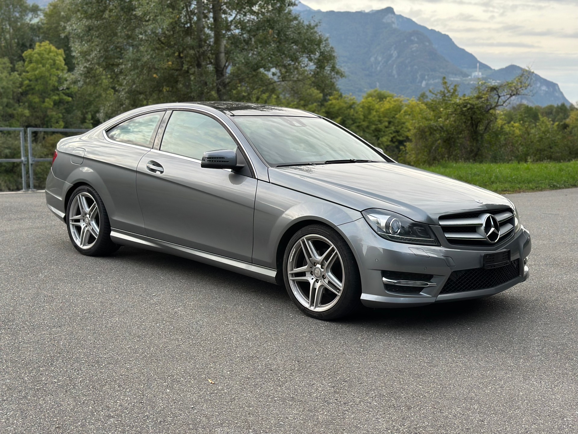 MERCEDES-BENZ C 180 Coupé 7G-Tronic-image-6