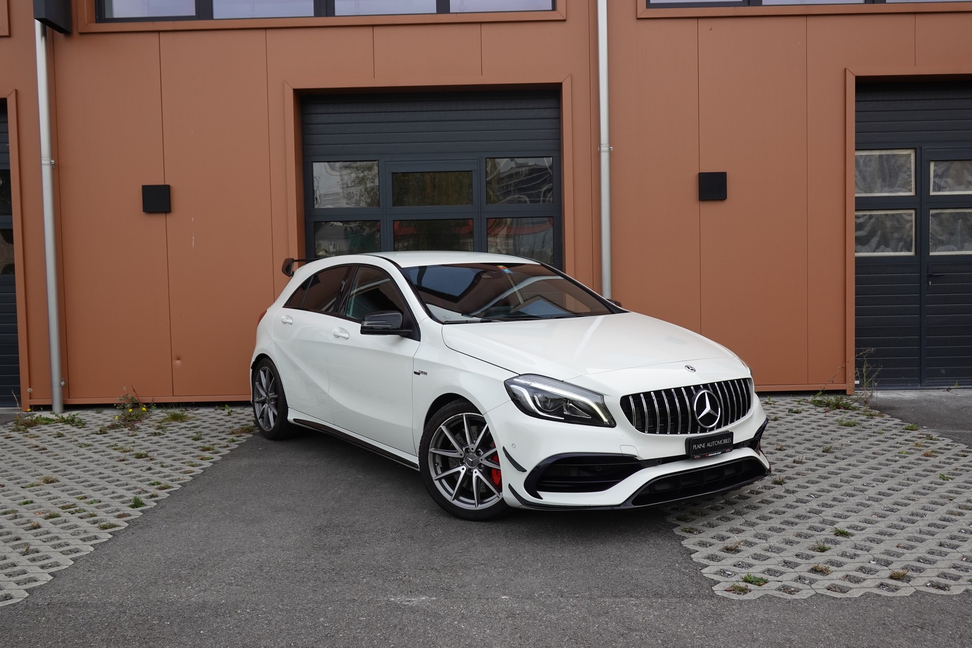 MERCEDES-BENZ A 45 AMG 4Matic "* Pack AMG * Caméra de Recul * Tempomat Adaptatif * Clim Auto * Jantes 18 * Aide à la Conduite *"-image-0