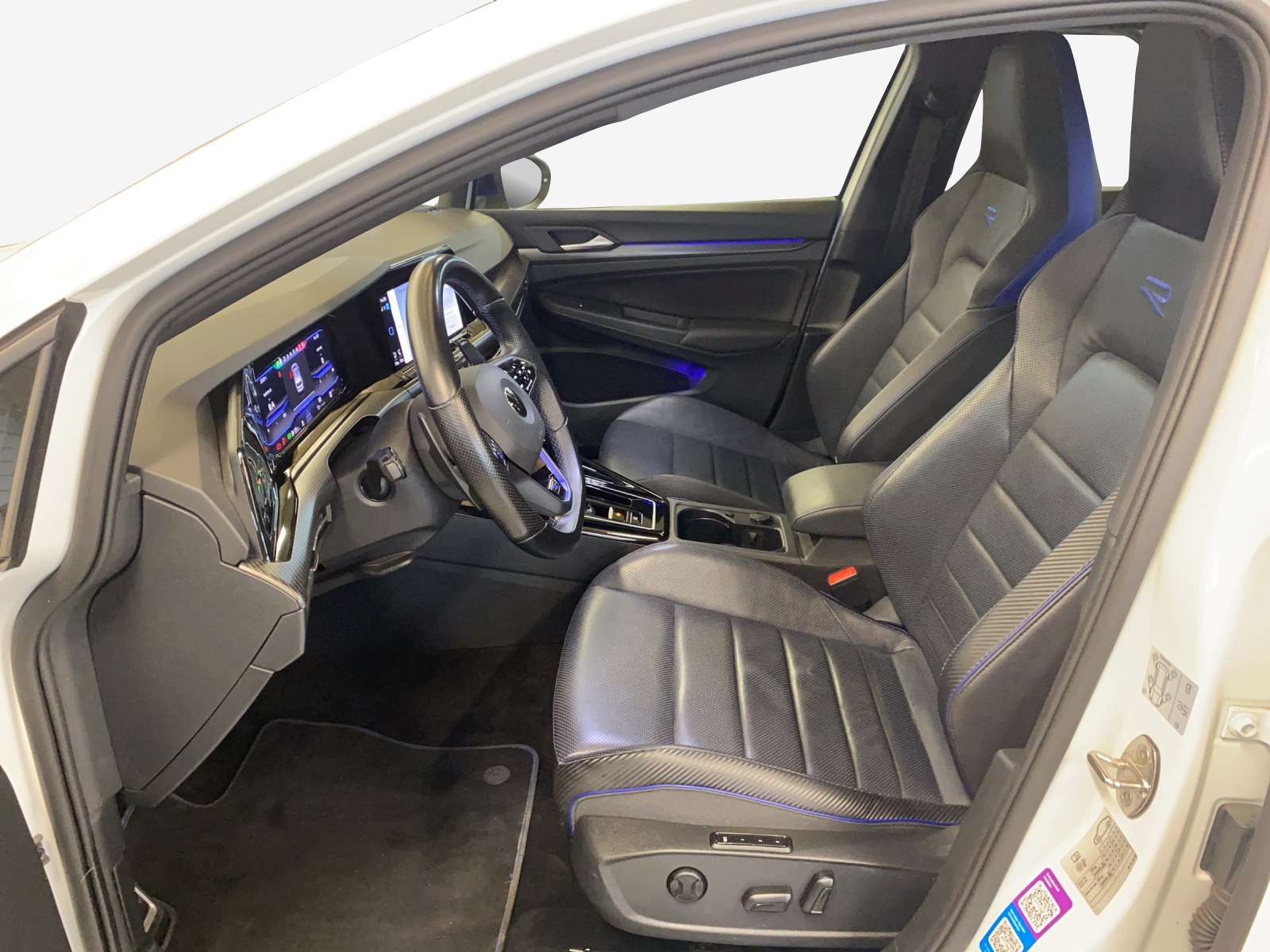 VW Golf 2.0 TSI R DSG 4Motion R 20 Years-image-7
