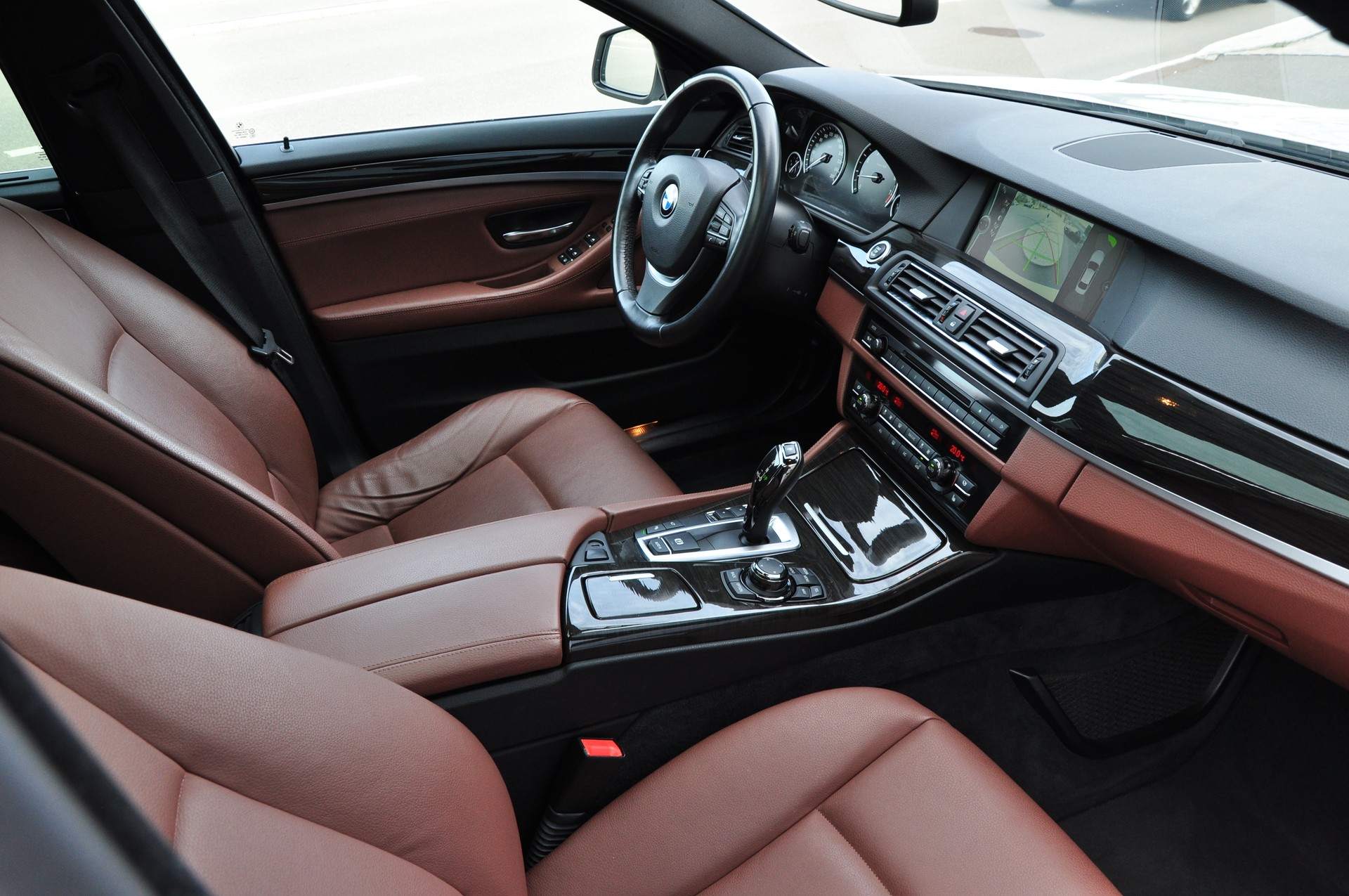 BMW 530i Steptronic-image-14