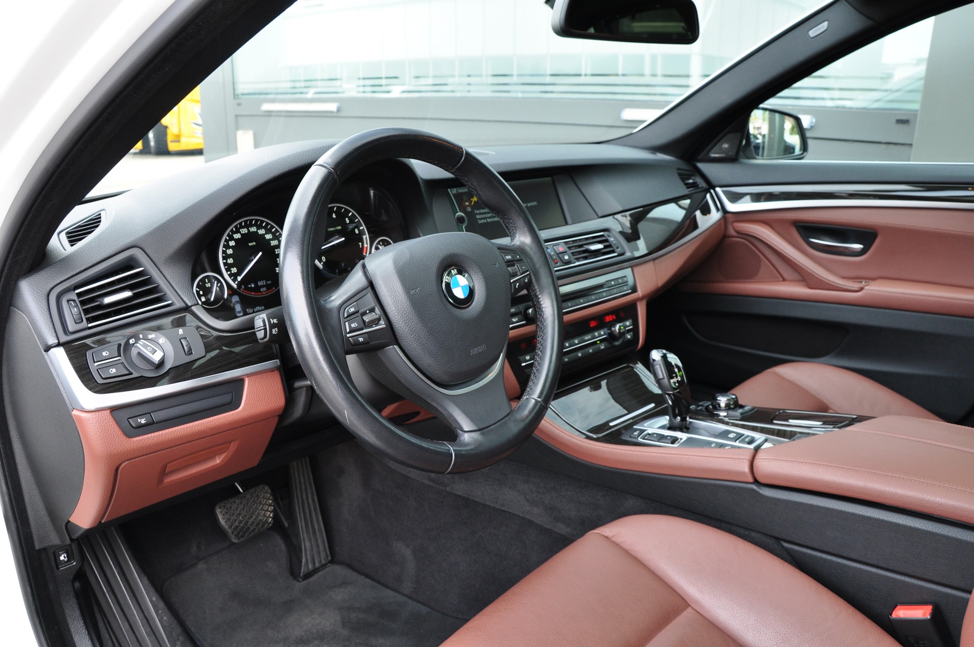 BMW 530i Steptronic-image-19