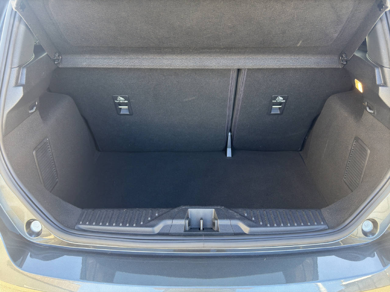 FORD Fiesta 1.0 EcoB Hybrid ST-Line X-image-11