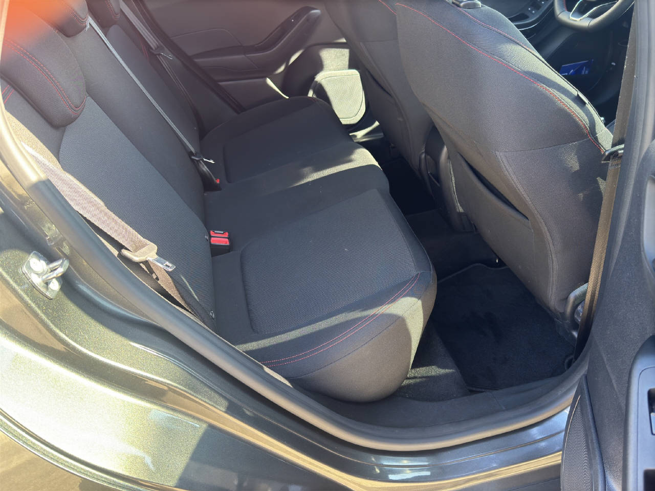 FORD Fiesta 1.0 EcoB Hybrid ST-Line X-image-10