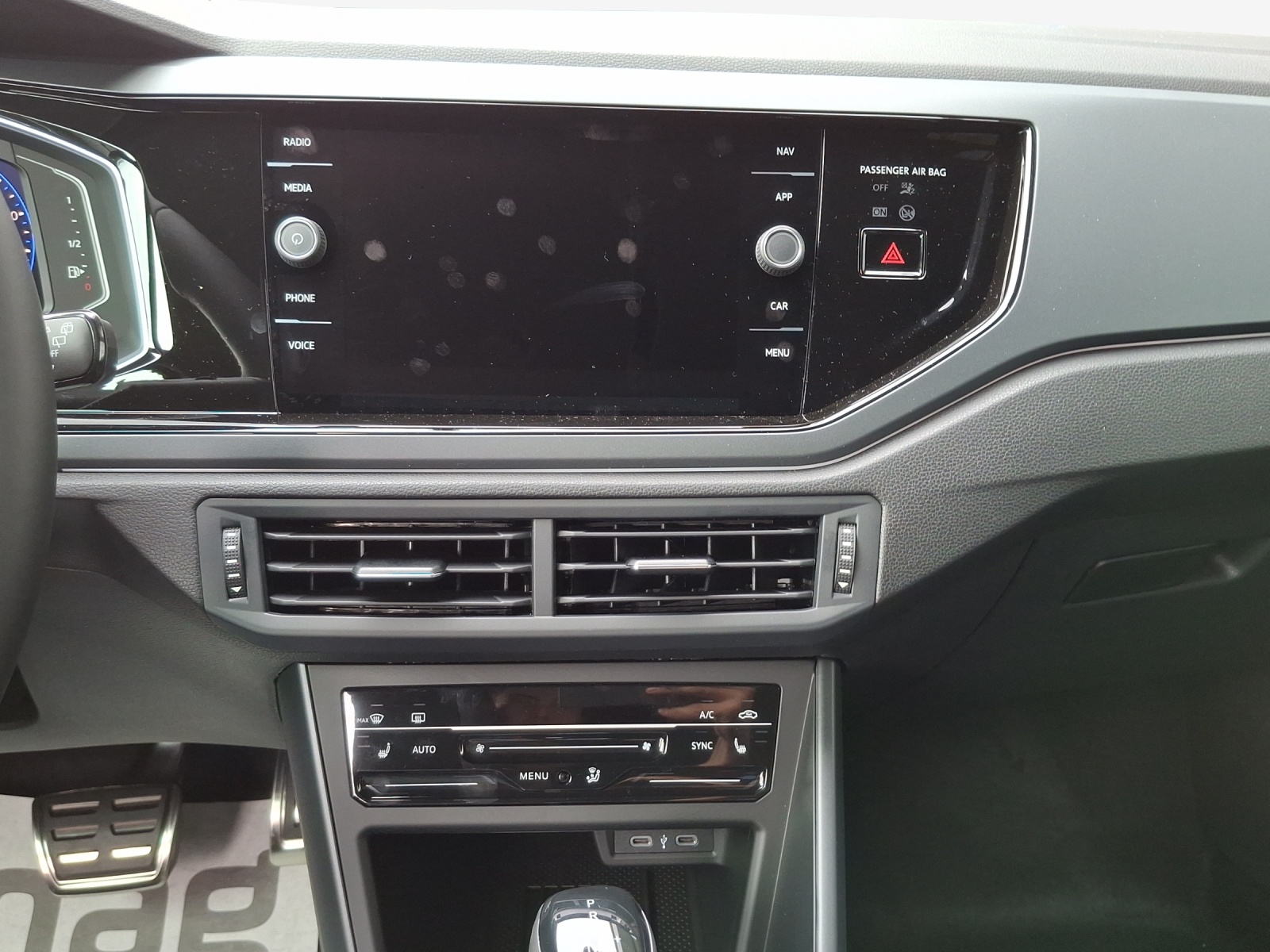 VW Polo 1.0 TSI R-Line DSG-image-10