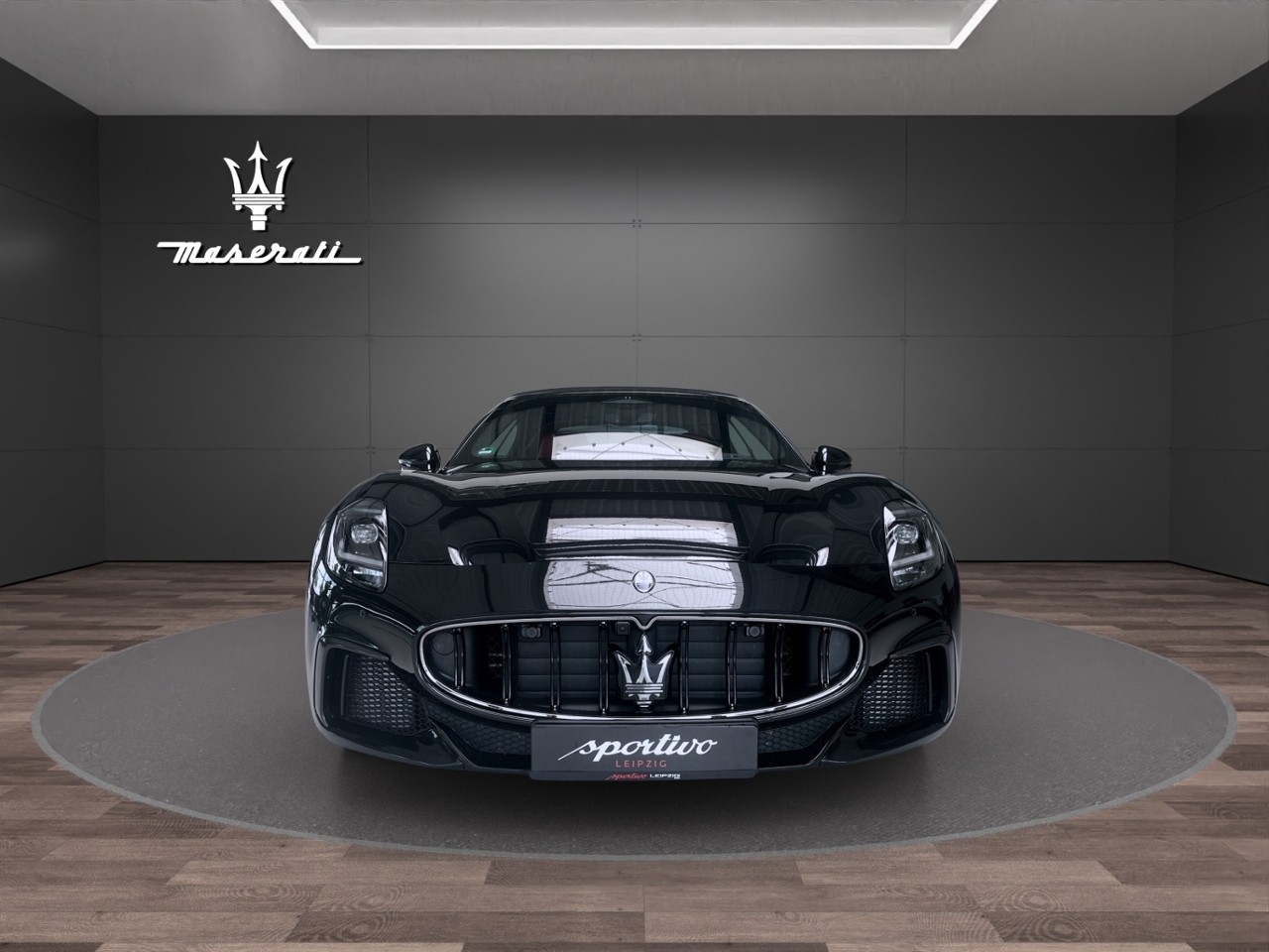 MASERATI GranCabrio Trofeo-showroom-element-1