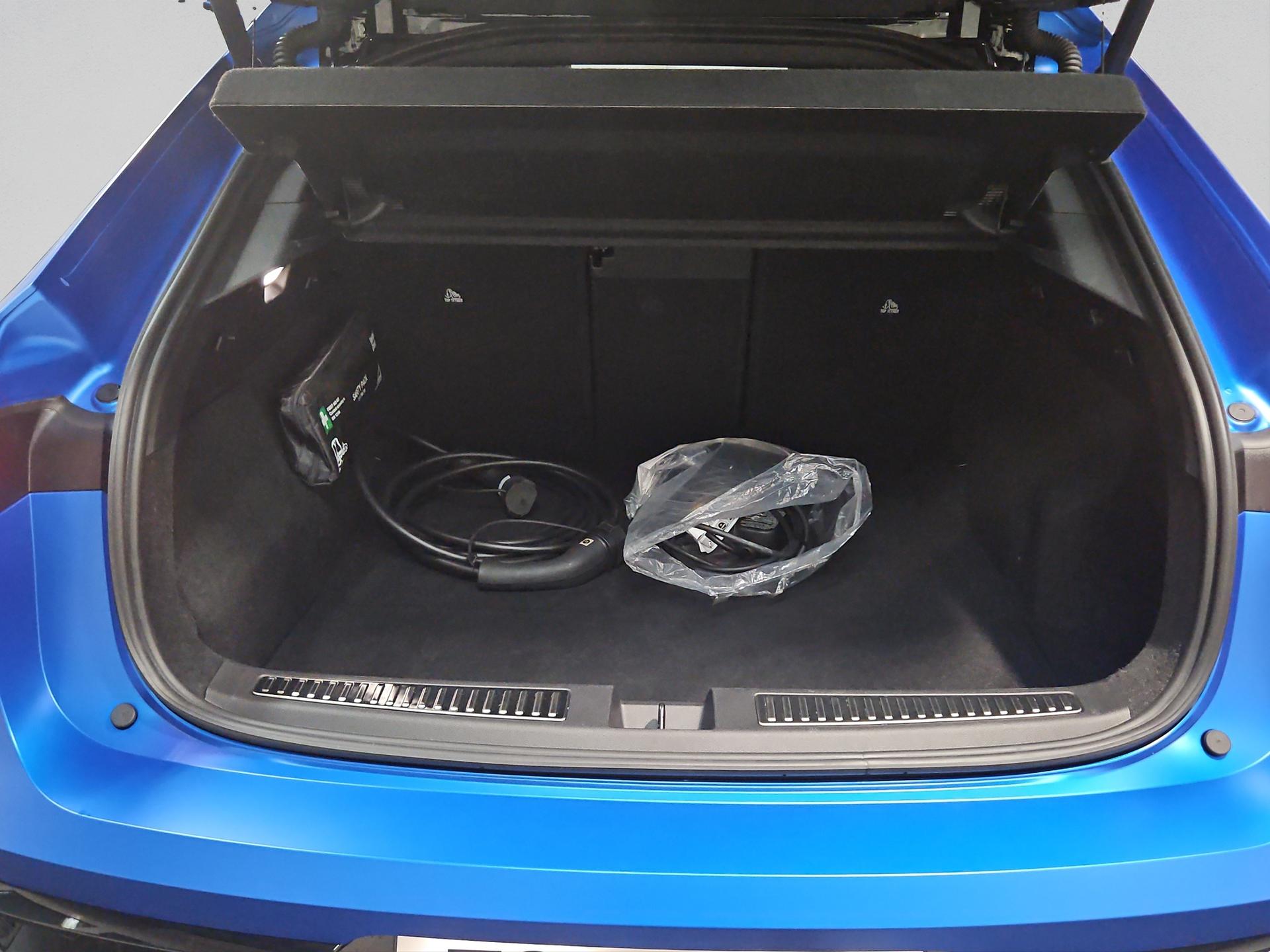 RENAULT Rafale 1.2 E-Tech Plug-in Hybrid 300 4x4 Atelier Alpine-image-15