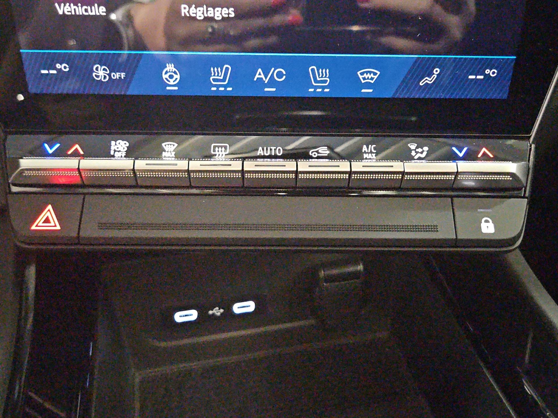 RENAULT Rafale 1.2 E-Tech Plug-in Hybrid 300 4x4 Atelier Alpine-image-19