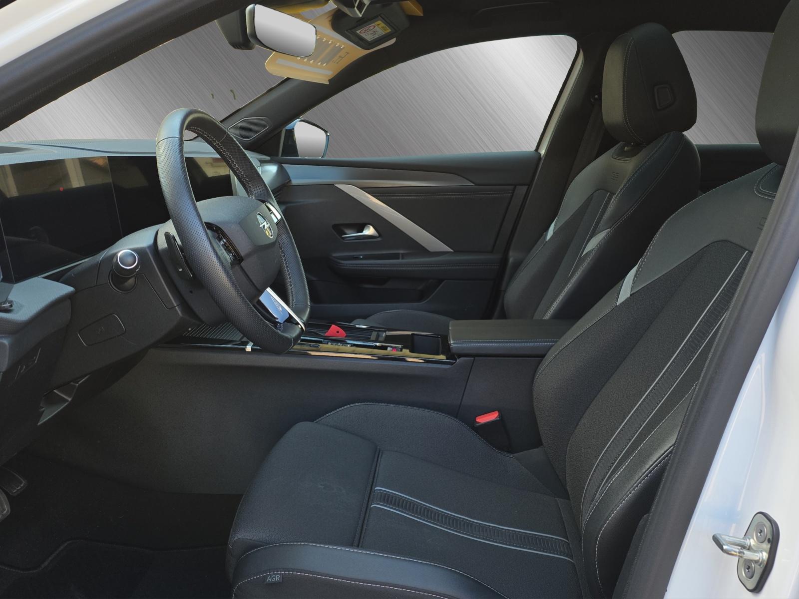 OPEL Astra Sports Tourer 1.2 T Hybrid GS-image-8
