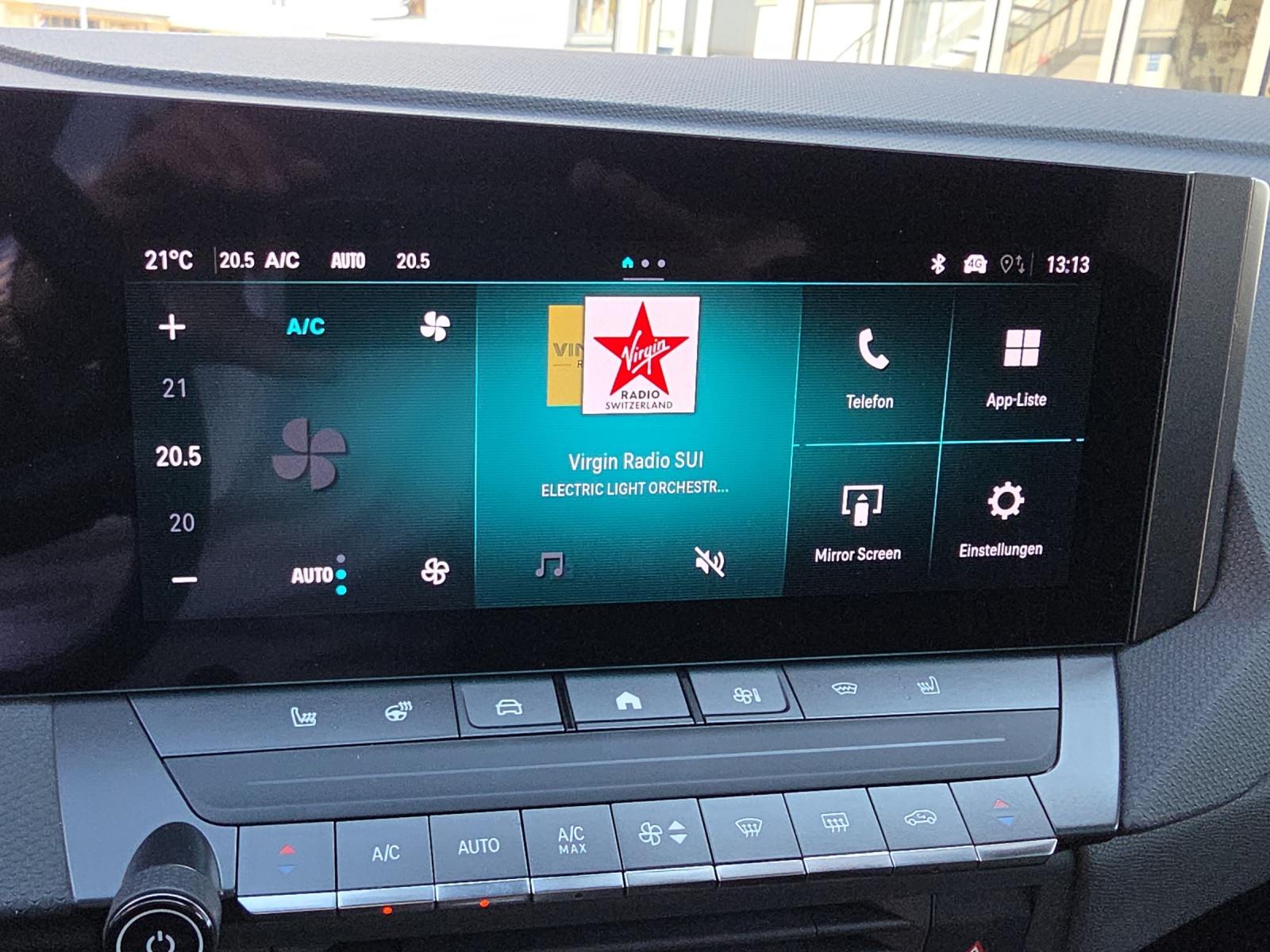 OPEL Astra Sports Tourer 1.2 T Hybrid GS-image-19
